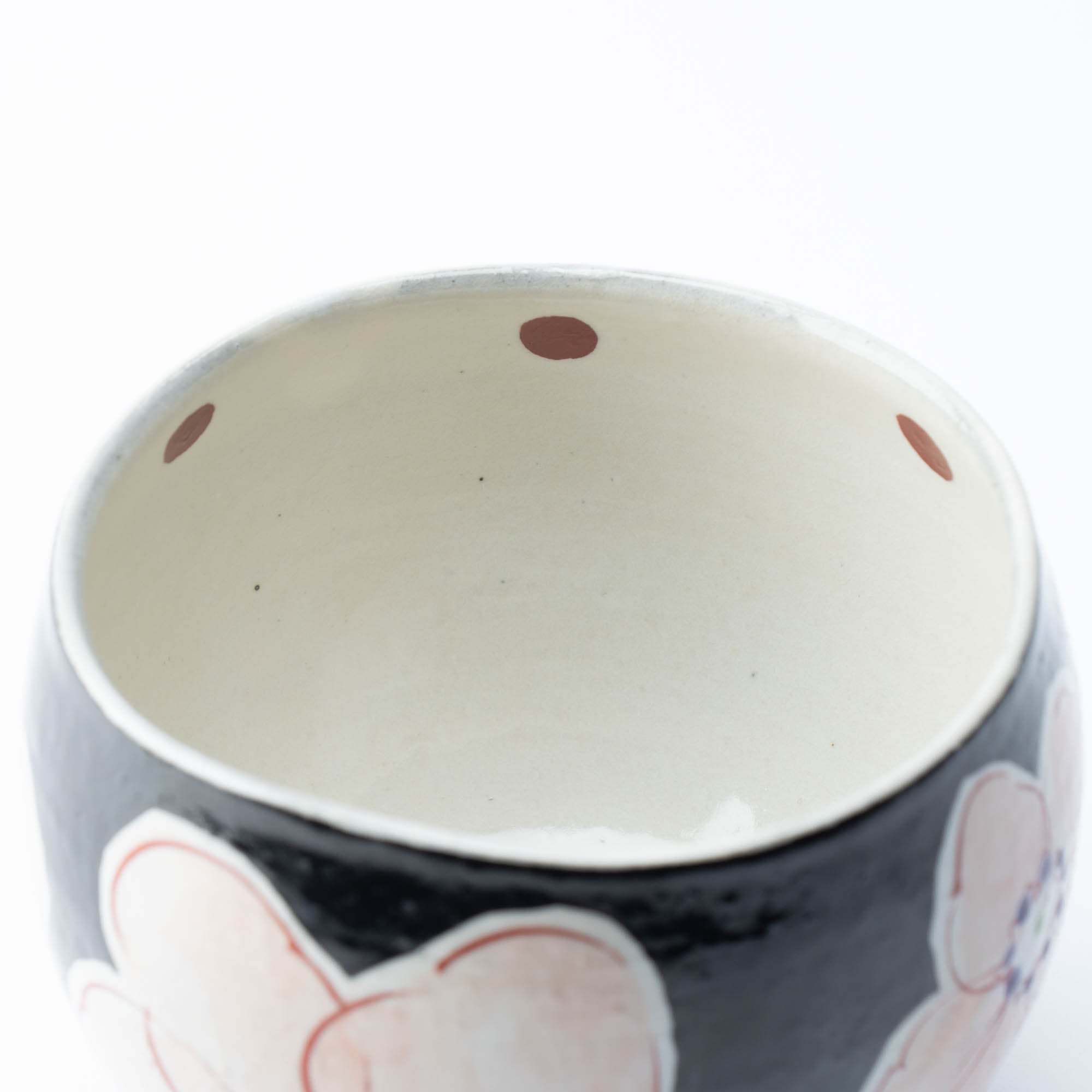 Kokuzou Kiln Black Flower Kutani Yunomi Japanese Teacup - MUSUBI KILN - Quality Japanese Tableware and Gift