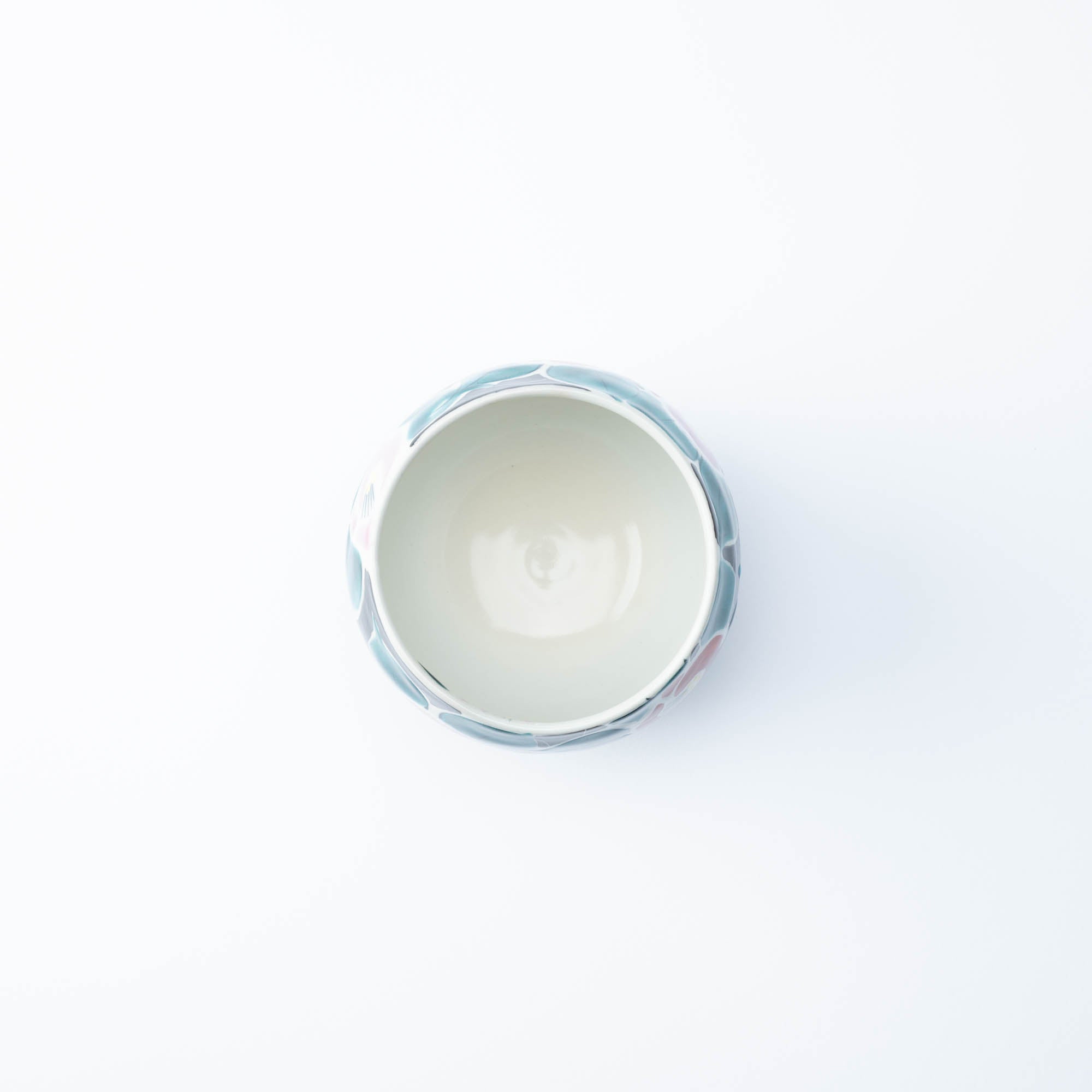 Kokuzou Kiln Painted Camellia Kutani Yunomi Japanese Teacup - MUSUBI KILN - Quality Japanese Tableware and Gift