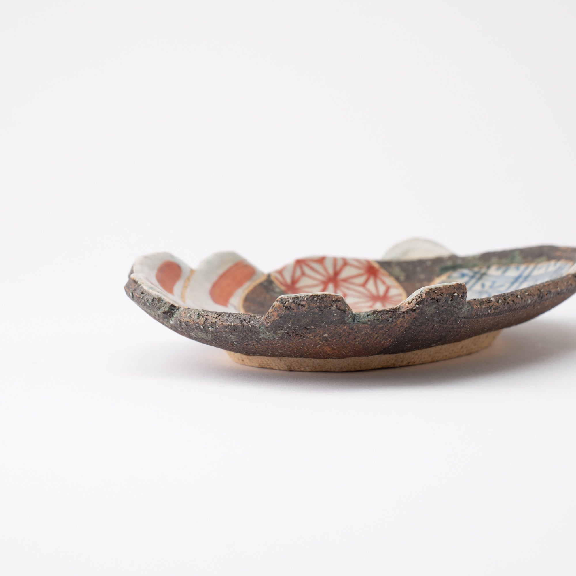 Kousai Kiln Playful Rabbit Hasami Plate - MUSUBI KILN - Quality Japanese Tableware and Gift