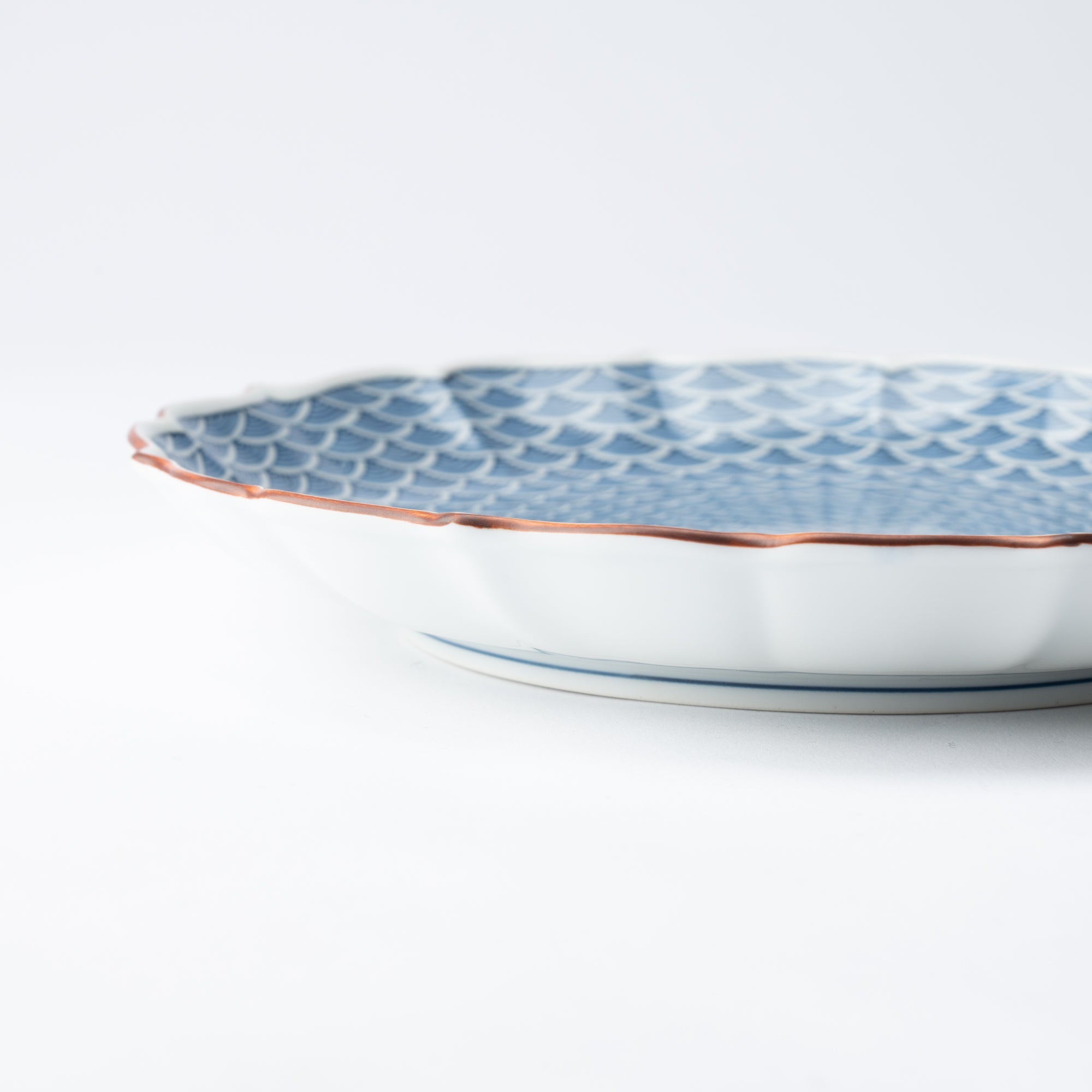 Midou Kiln Seigaiha Blue Wave Hasami Japanese Plate 9.4in - MUSUBI KILN - Quality Japanese Tableware and Gift