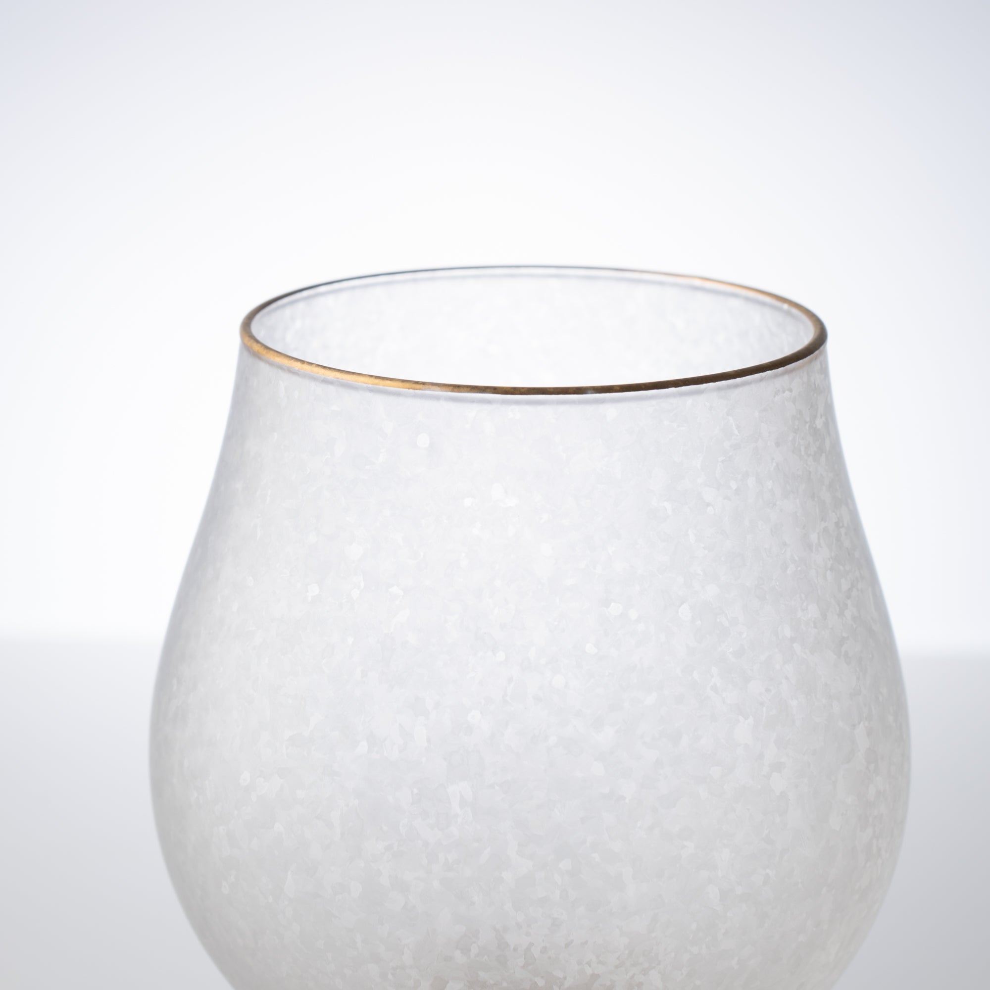 Mizore Hanazume Kutani Guinomi Sake Glass - MUSUBI KILN - Quality Japanese Tableware and Gift