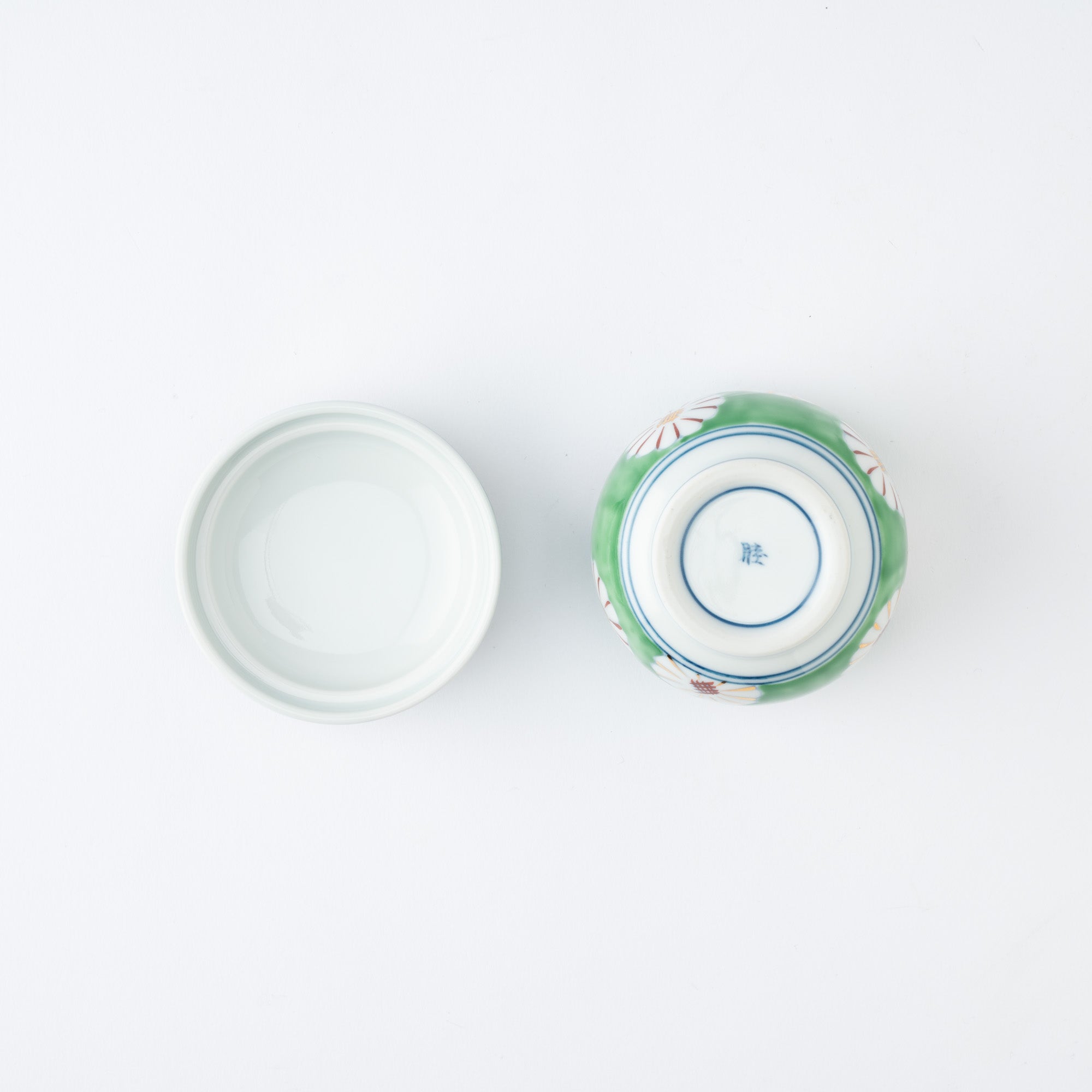 Musubi Mono Green Field of Chrysanthemums Arita Chawanmushi Bowl - MUSUBI KILN - Quality Japanese Tableware and Gift