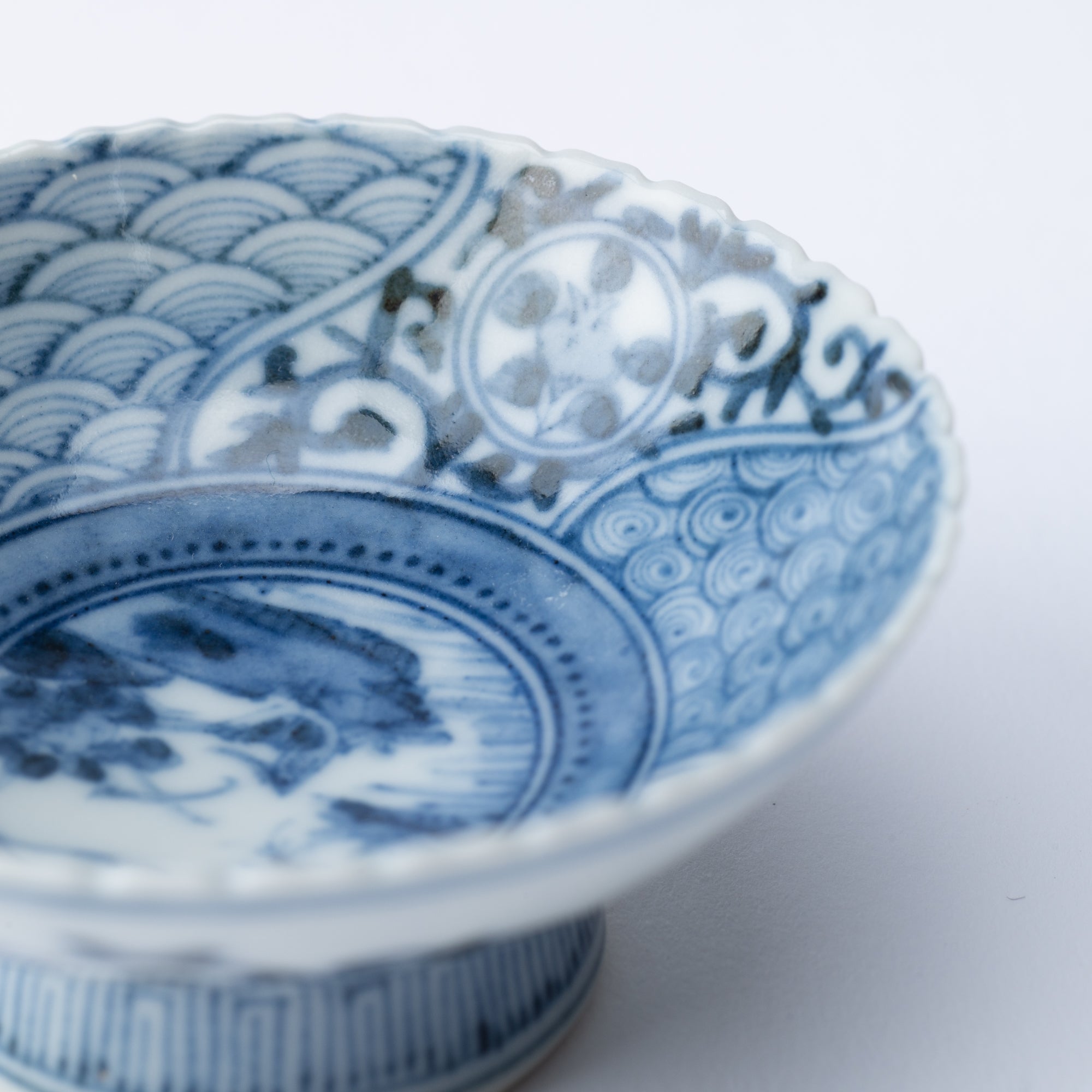 Myousen Toubou Auspicious Flower and Bird Kutani Sakazuki Flat Sake Cup - MUSUBI KILN - Quality Japanese Tableware and Gift