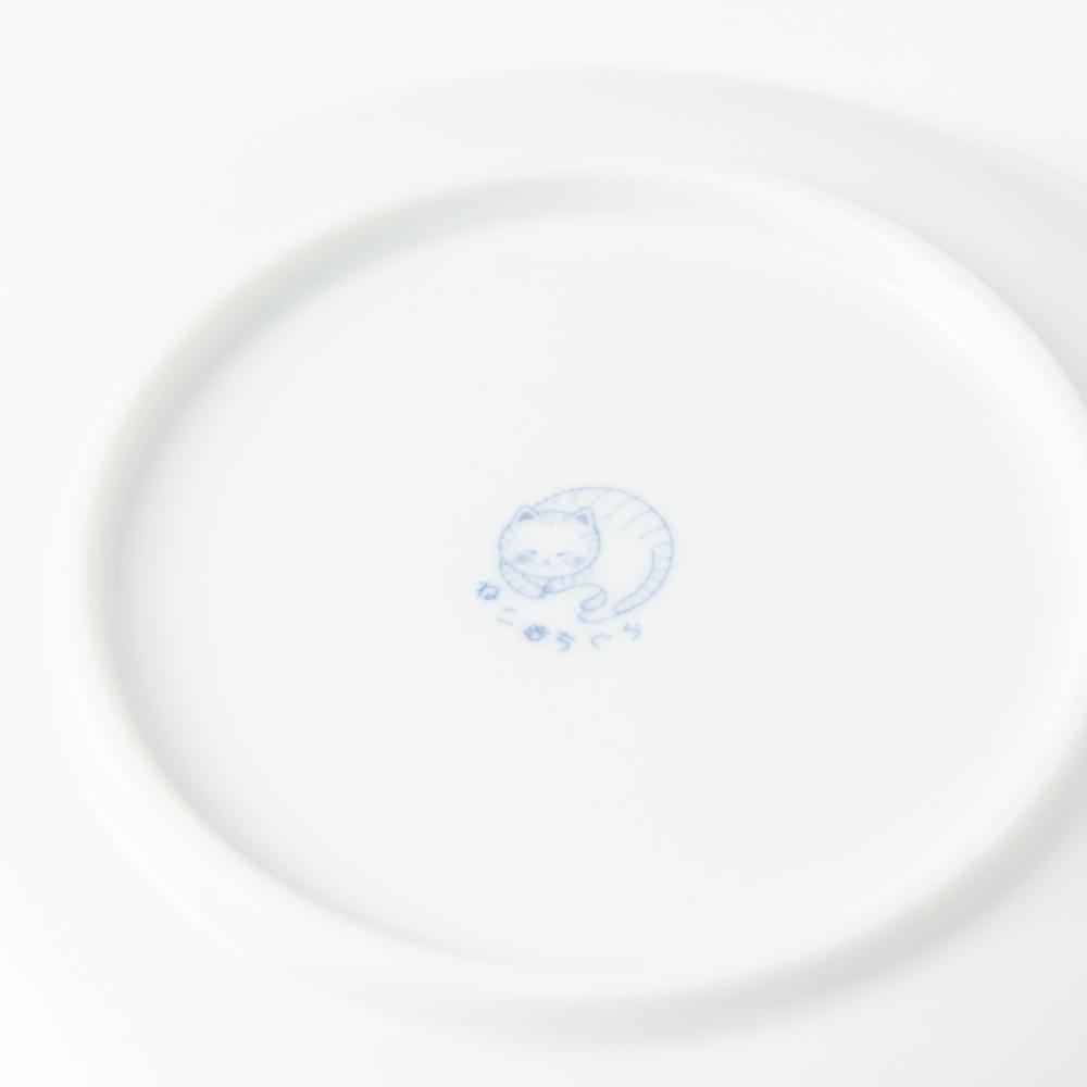 Neko Chigura Cat Mino Ware Round Plate - MUSUBI KILN - Quality Japanese Tableware and Gift