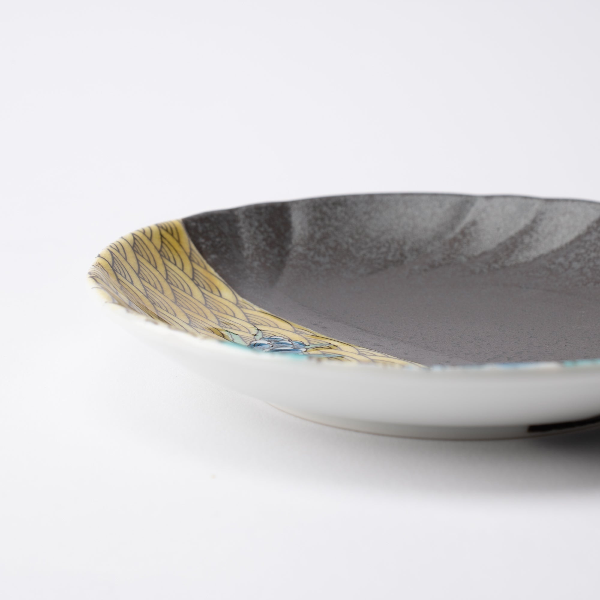 Peony Kutani Round Plate Set - MUSUBI KILN - Quality Japanese Tableware and Gift