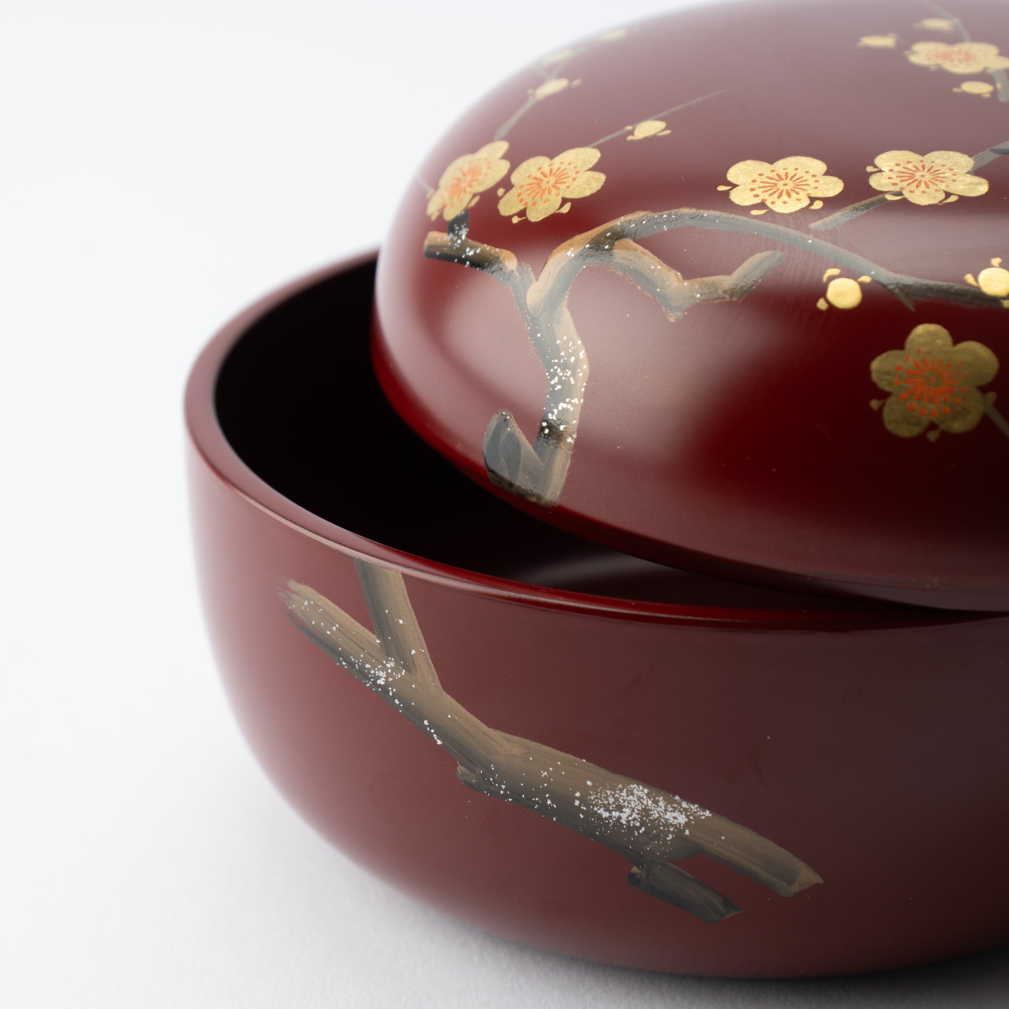 Plum Branch Maki - e Yamanaka Lacquerware Candy Box Small - MUSUBI KILN - Quality Japanese Tableware and Gift