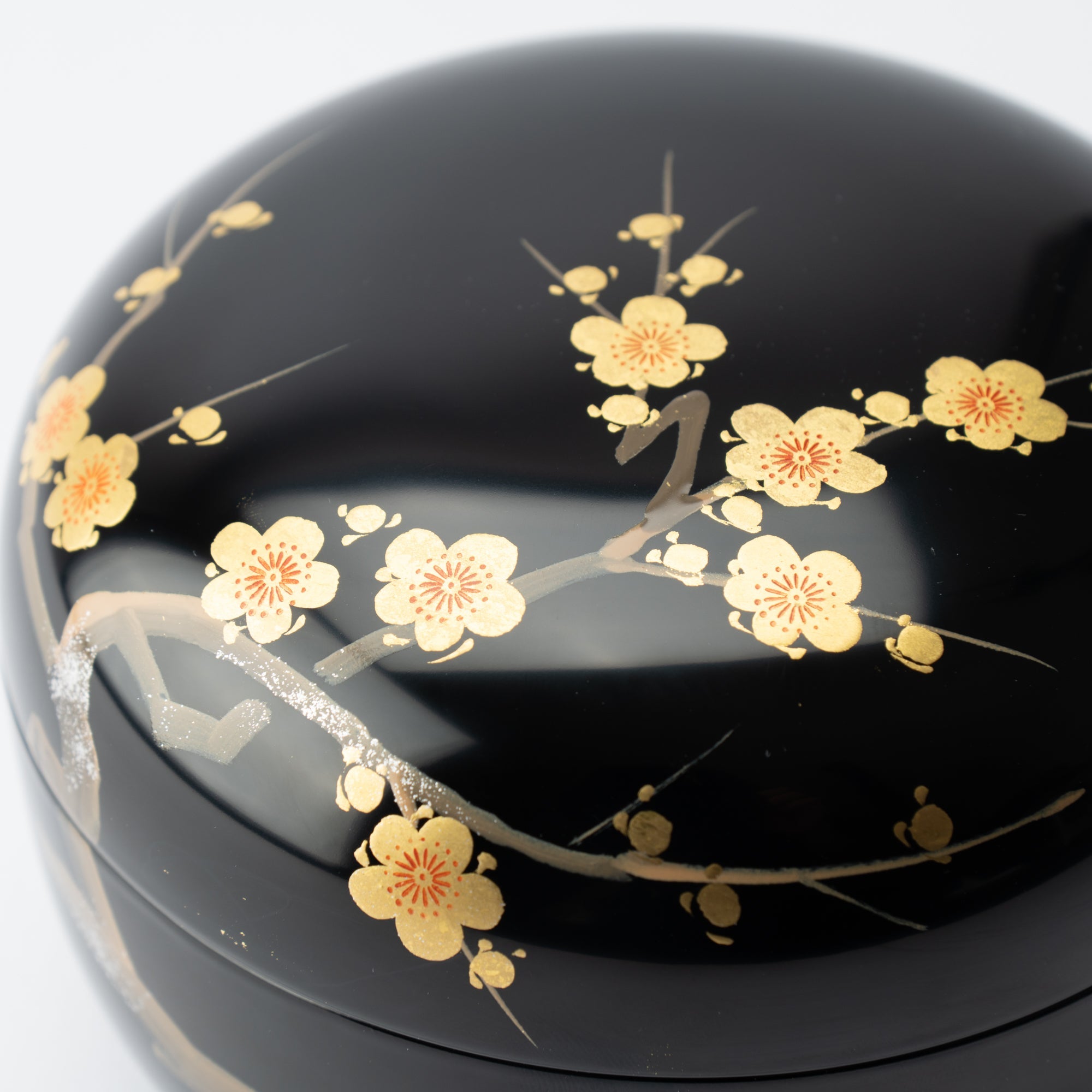 Plum Branch Maki - e Yamanaka Lacquerware Candy Box Small - MUSUBI KILN - Quality Japanese Tableware and Gift