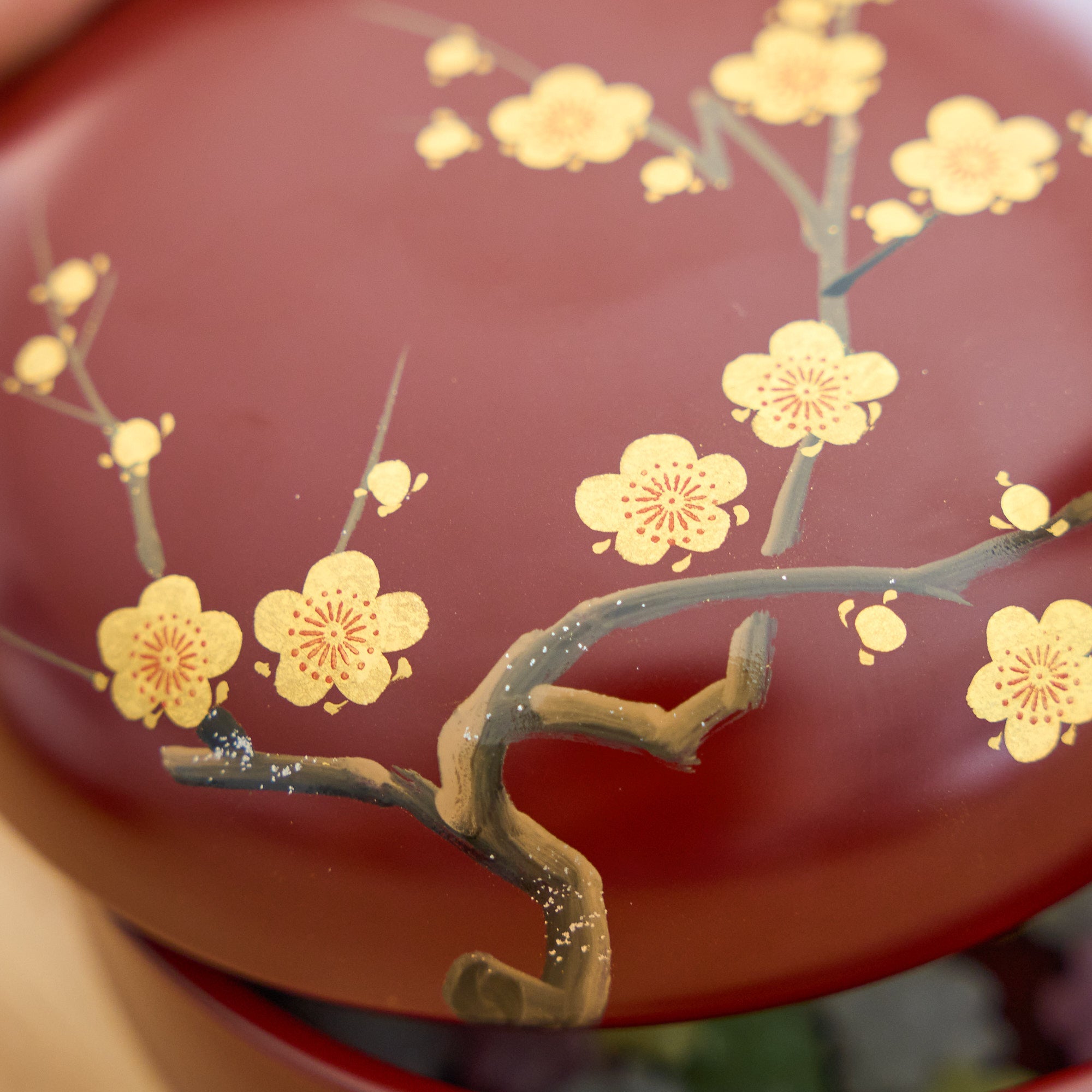 Plum Branch Maki - e Yamanaka Lacquerware Candy Box Small - MUSUBI KILN - Quality Japanese Tableware and Gift