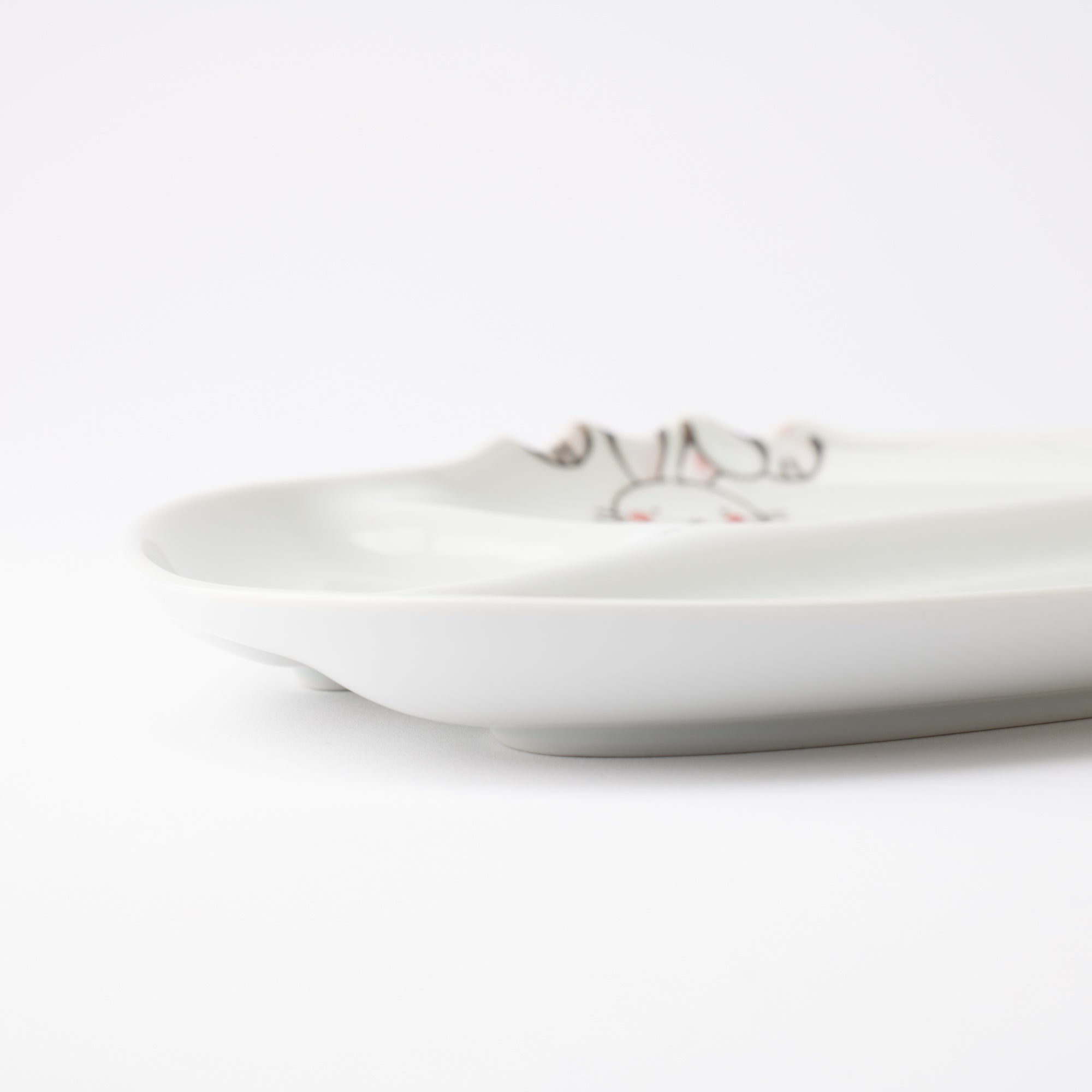 Rabbit Hasami Wave Children's Divided Plate - MUSUBI KILN - Quality Japanese Tableware and Gift