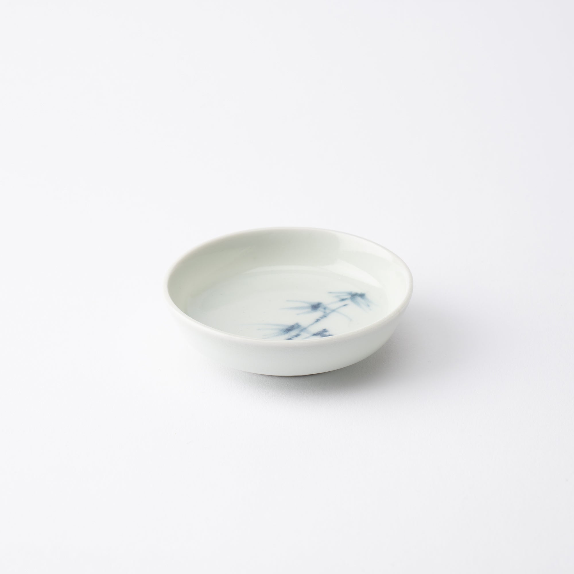 Ri Sanpei Bamboo Arita Sauce Plate - MUSUBI KILN - Quality Japanese Tableware and Gift