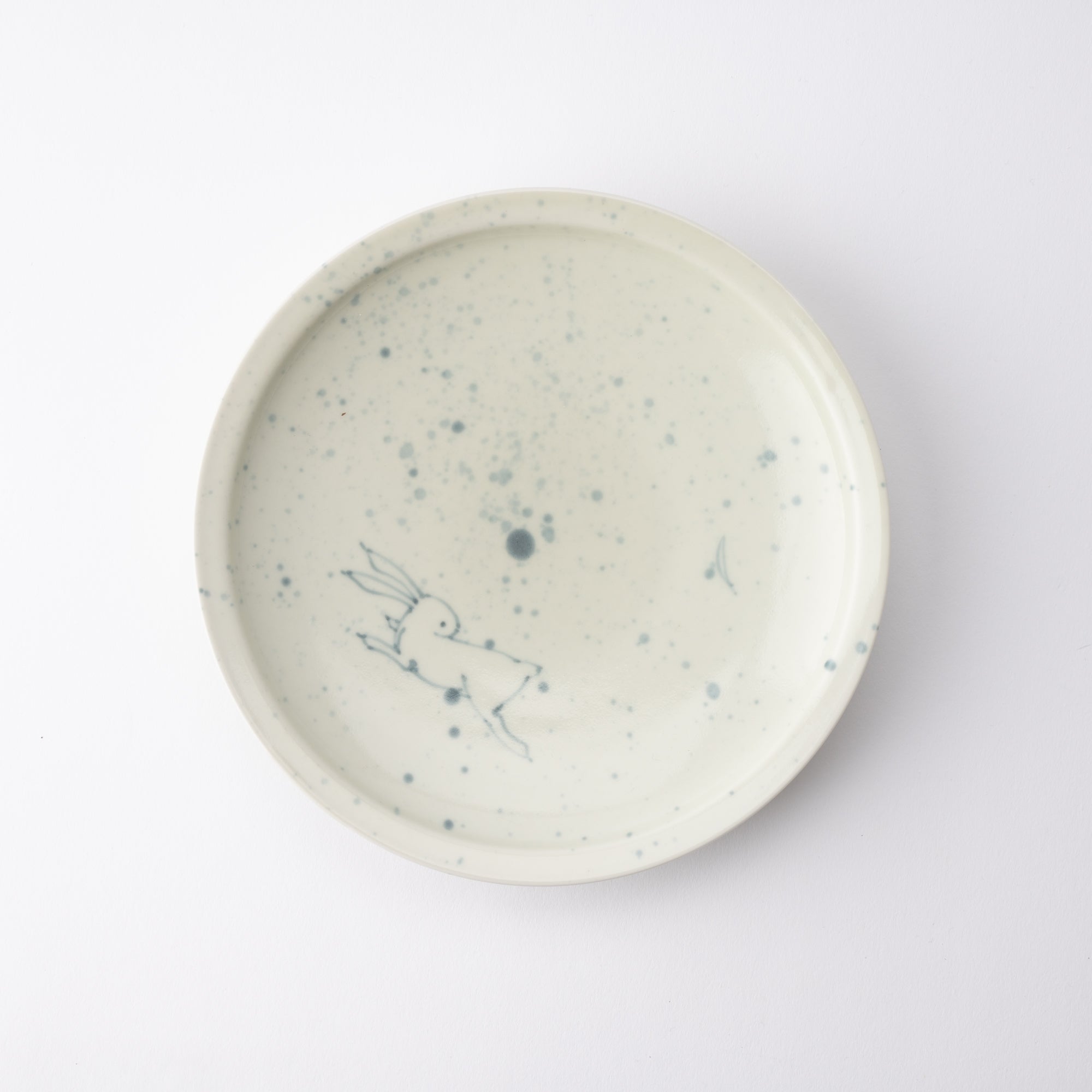 Ri Sanpei Moon Rabbit Arita Round Plate - MUSUBI KILN - Quality Japanese Tableware and Gift