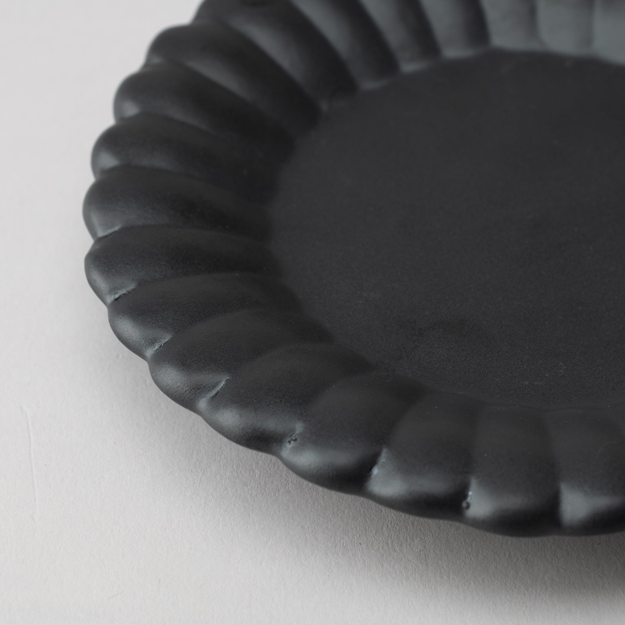 RINKA Usuki Dessert Plate S - MUSUBI KILN - Quality Japanese Tableware and Gift