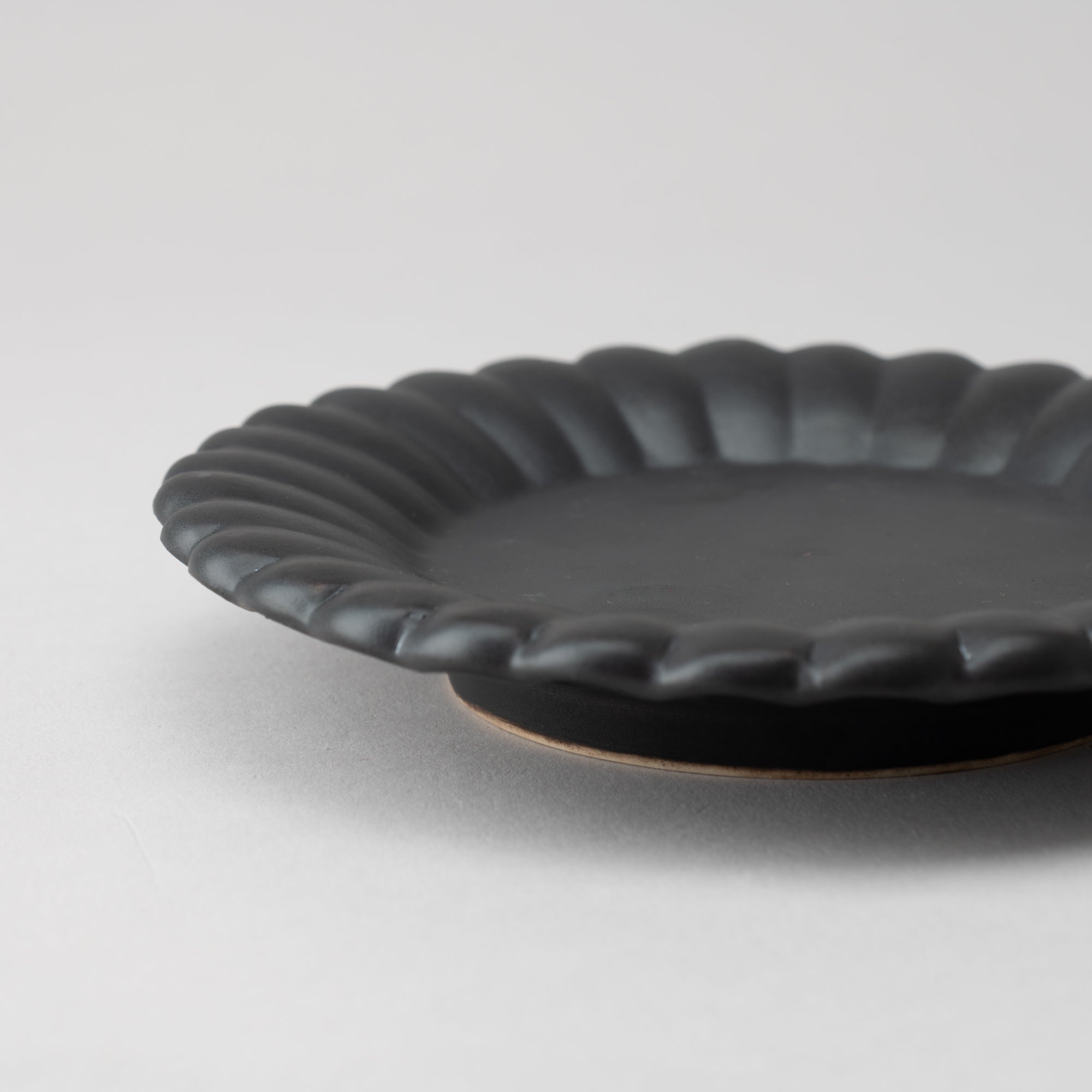 RINKA Usuki Dessert Plate S - MUSUBI KILN - Quality Japanese Tableware and Gift