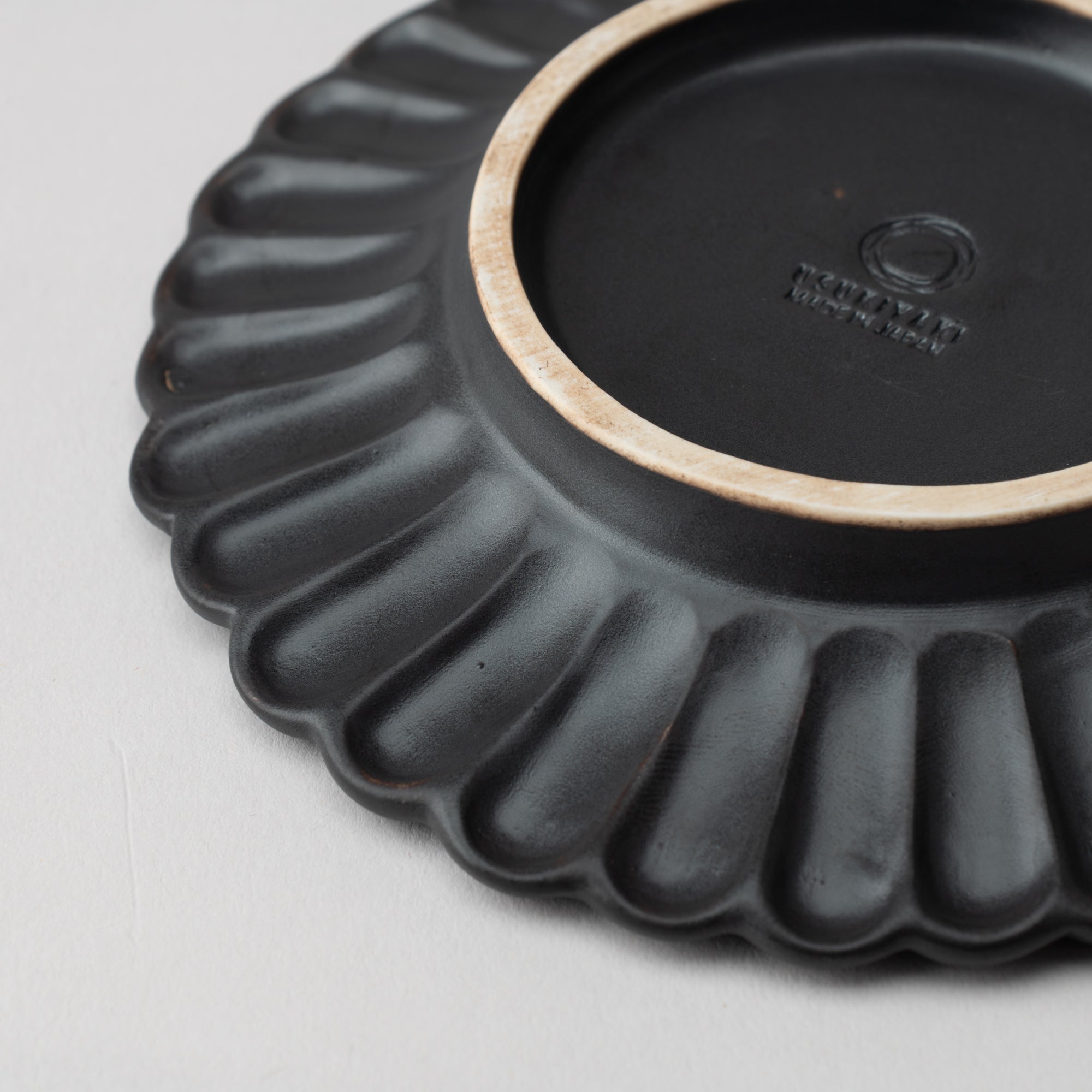 RINKA Usuki Dessert Plate S - MUSUBI KILN - Quality Japanese Tableware and Gift