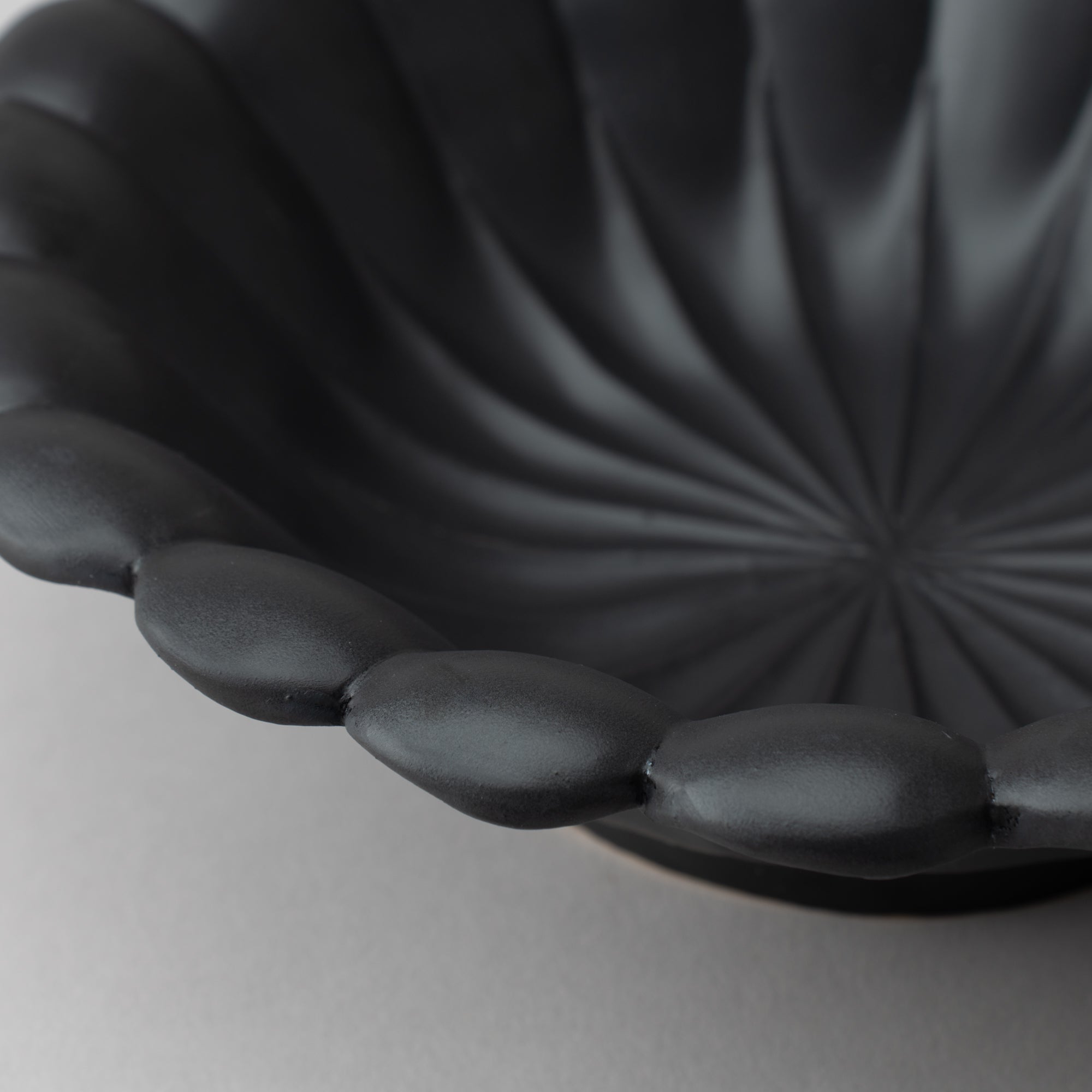 RINKA Usuki Salad Bowl L - MUSUBI KILN - Quality Japanese Tableware and Gift