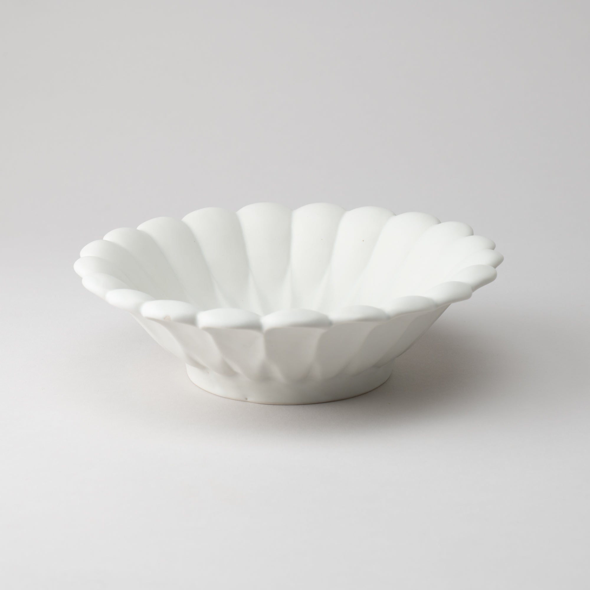 RINKA Usuki Salad Bowl L - MUSUBI KILN - Quality Japanese Tableware and Gift