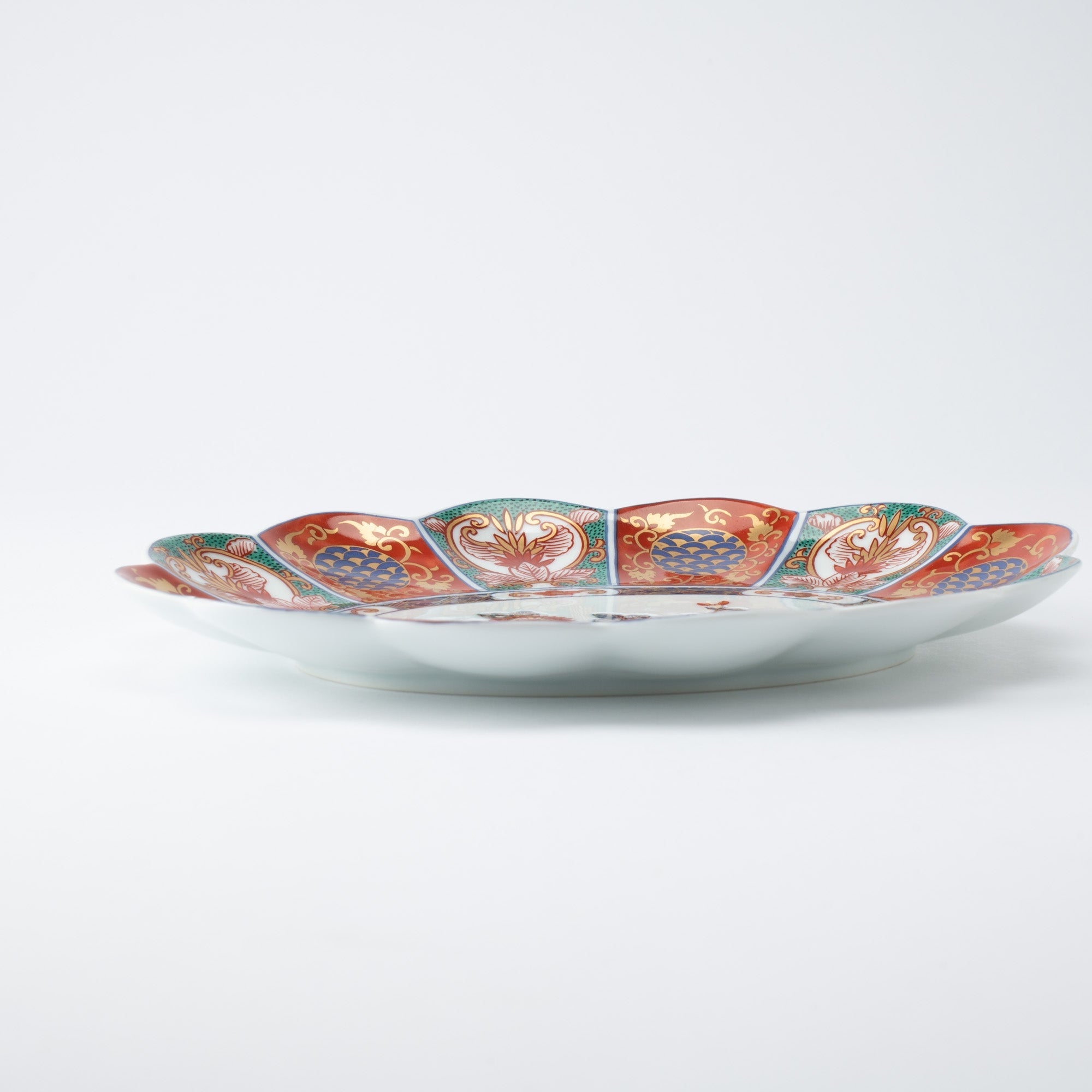 Rinkuro Kiln Old Imari Kinsai Chrysanthemum Hasami Oval Plate 9.8in - MUSUBI KILN - Quality Japanese Tableware and Gift