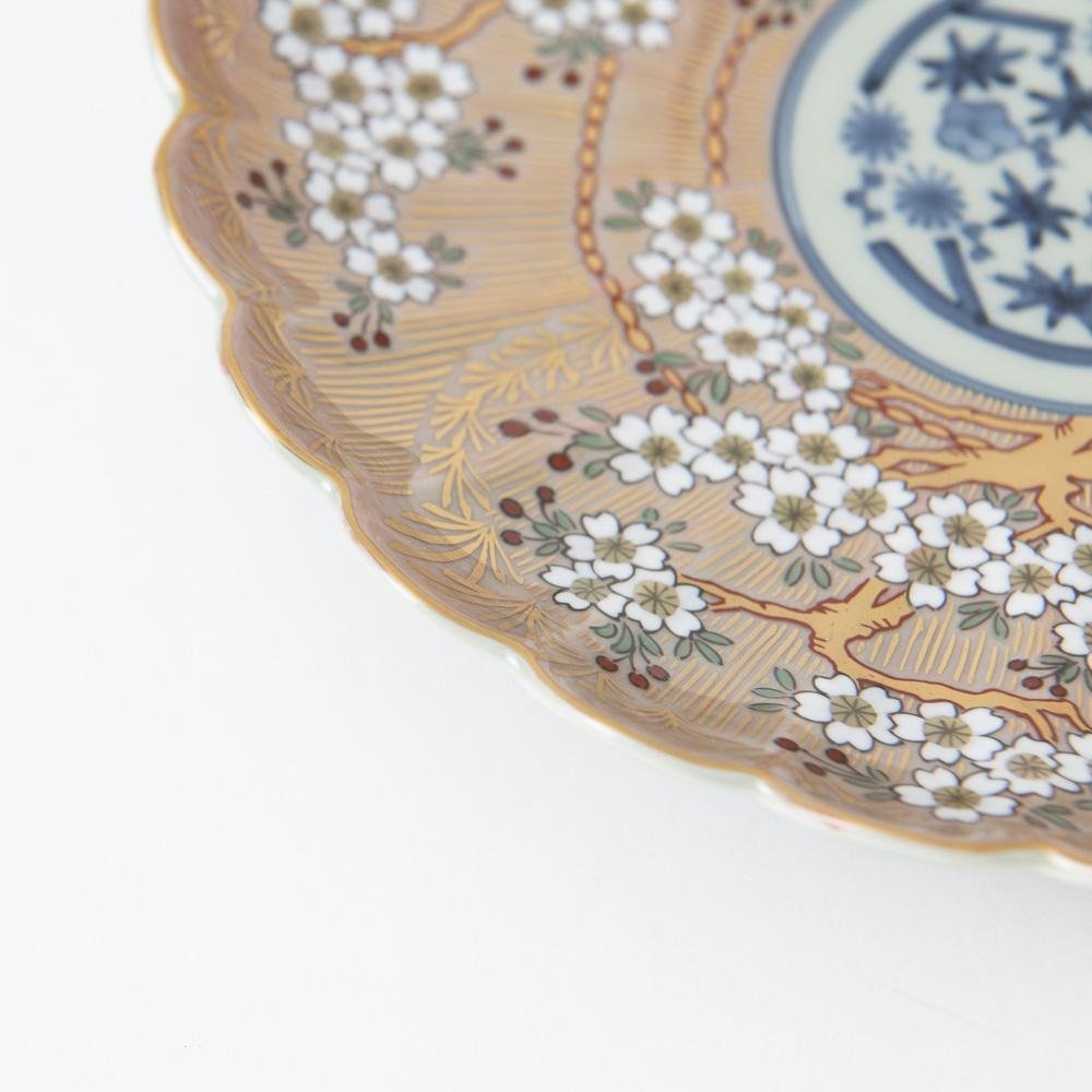 Rinkuro Kiln Old Imari Sakura Hasami Round Plate 7.5in - MUSUBI KILN - Quality Japanese Tableware and Gift