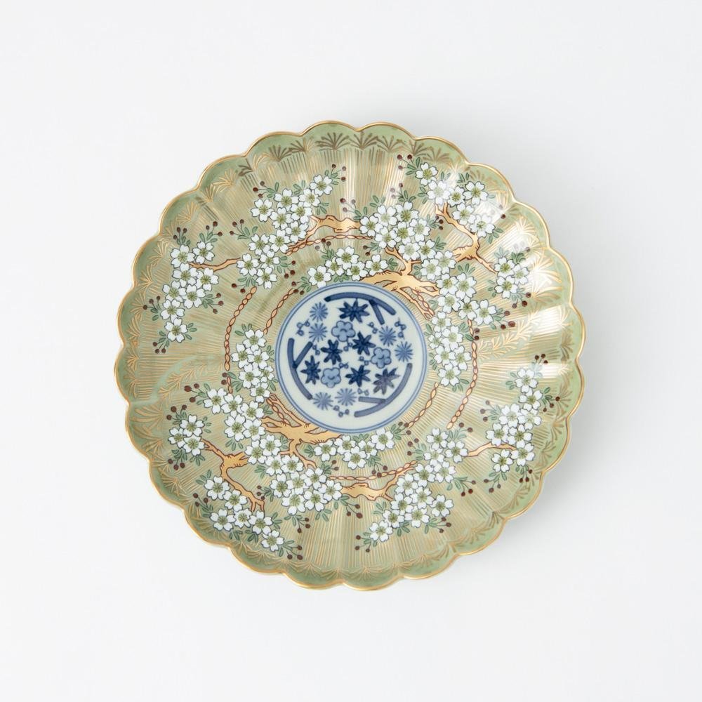Rinkuro Kiln Old Imari Sakura Hasami Round Plate 7.5in - MUSUBI KILN - Quality Japanese Tableware and Gift