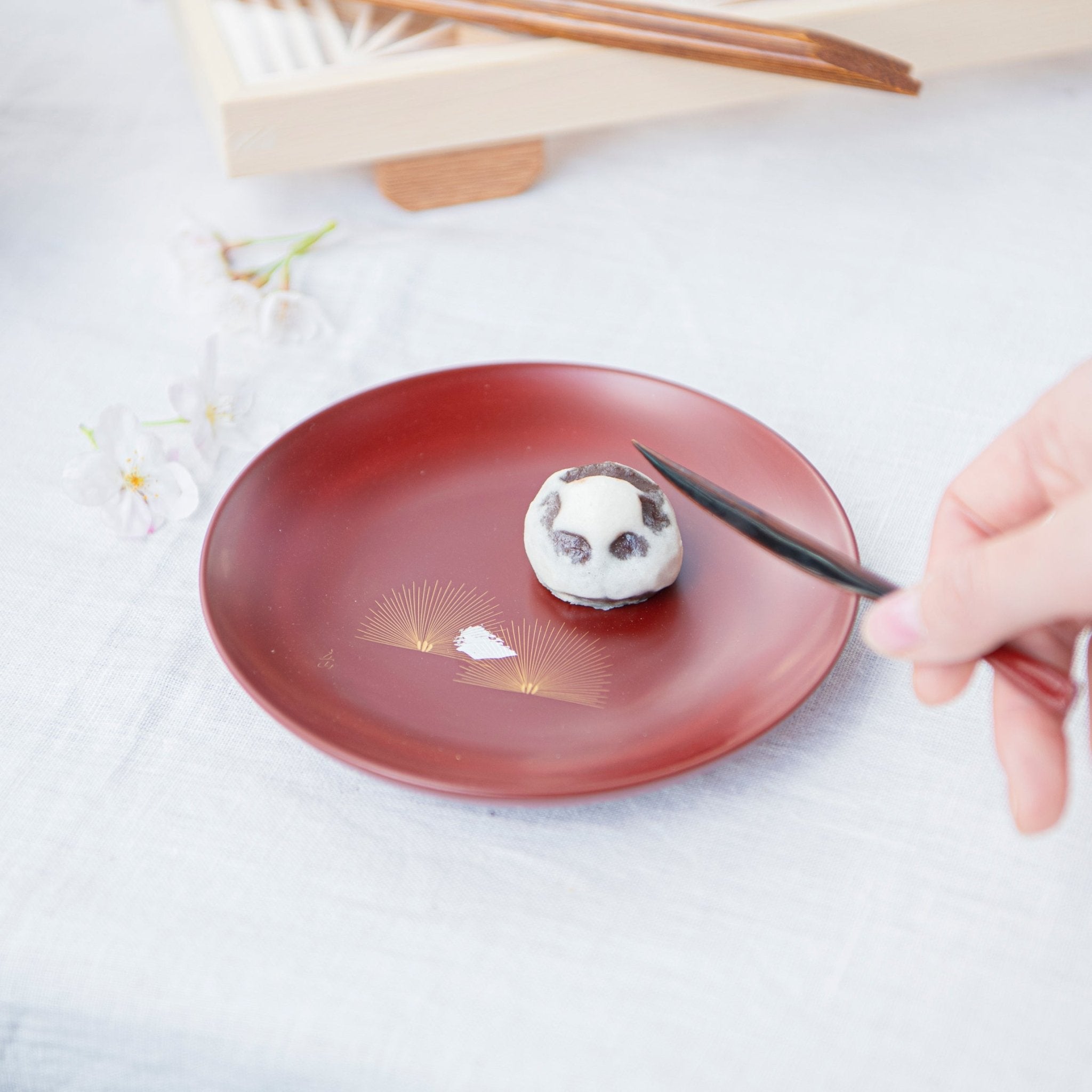 Ritsuzan Tomita Pine Echizen Lacquerware Red Side Plate Set - MUSUBI KILN - Quality Japanese Tableware and Gift