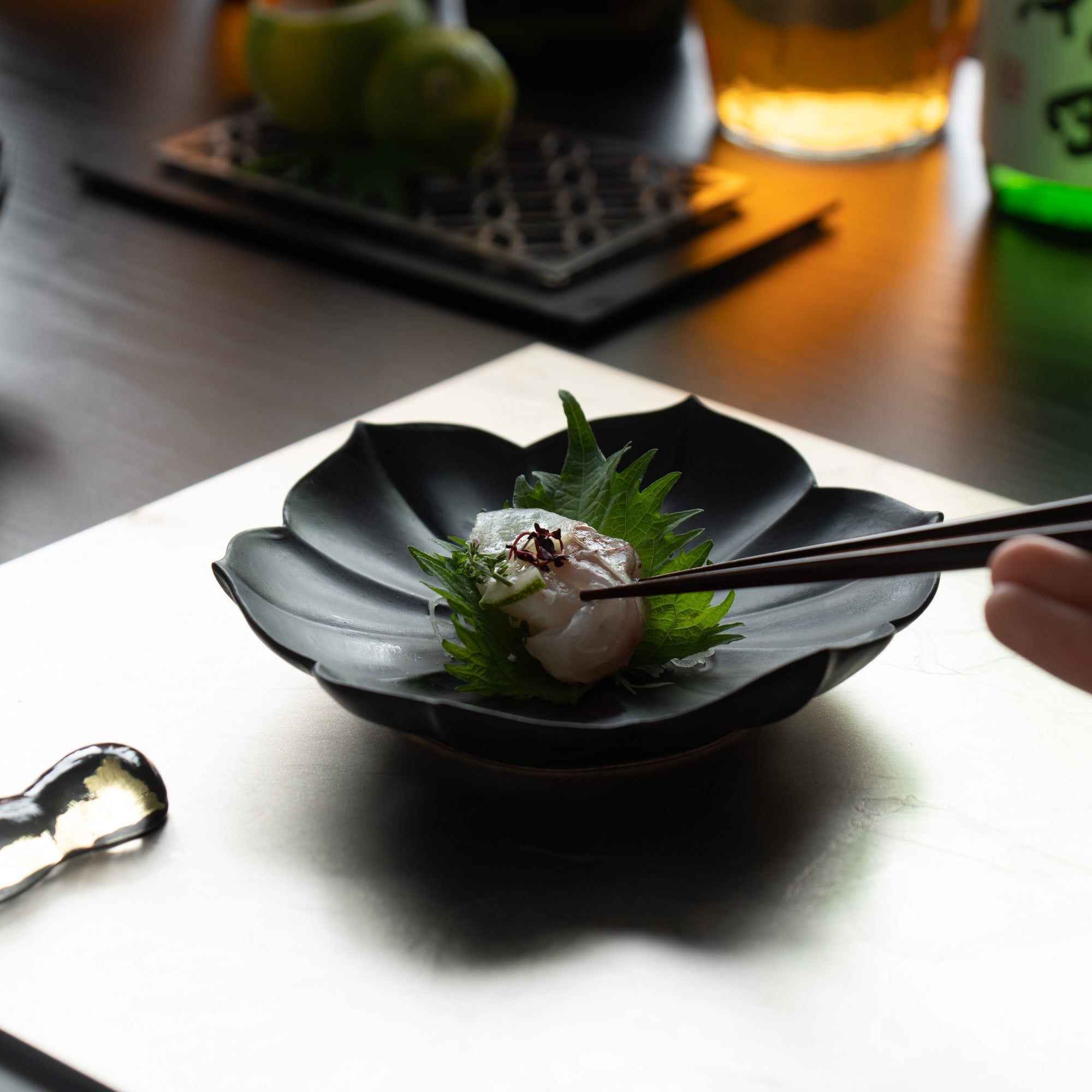 RYOUKA Lotus Petal Usuki Plate S - MUSUBI KILN - Quality Japanese Tableware and Gift