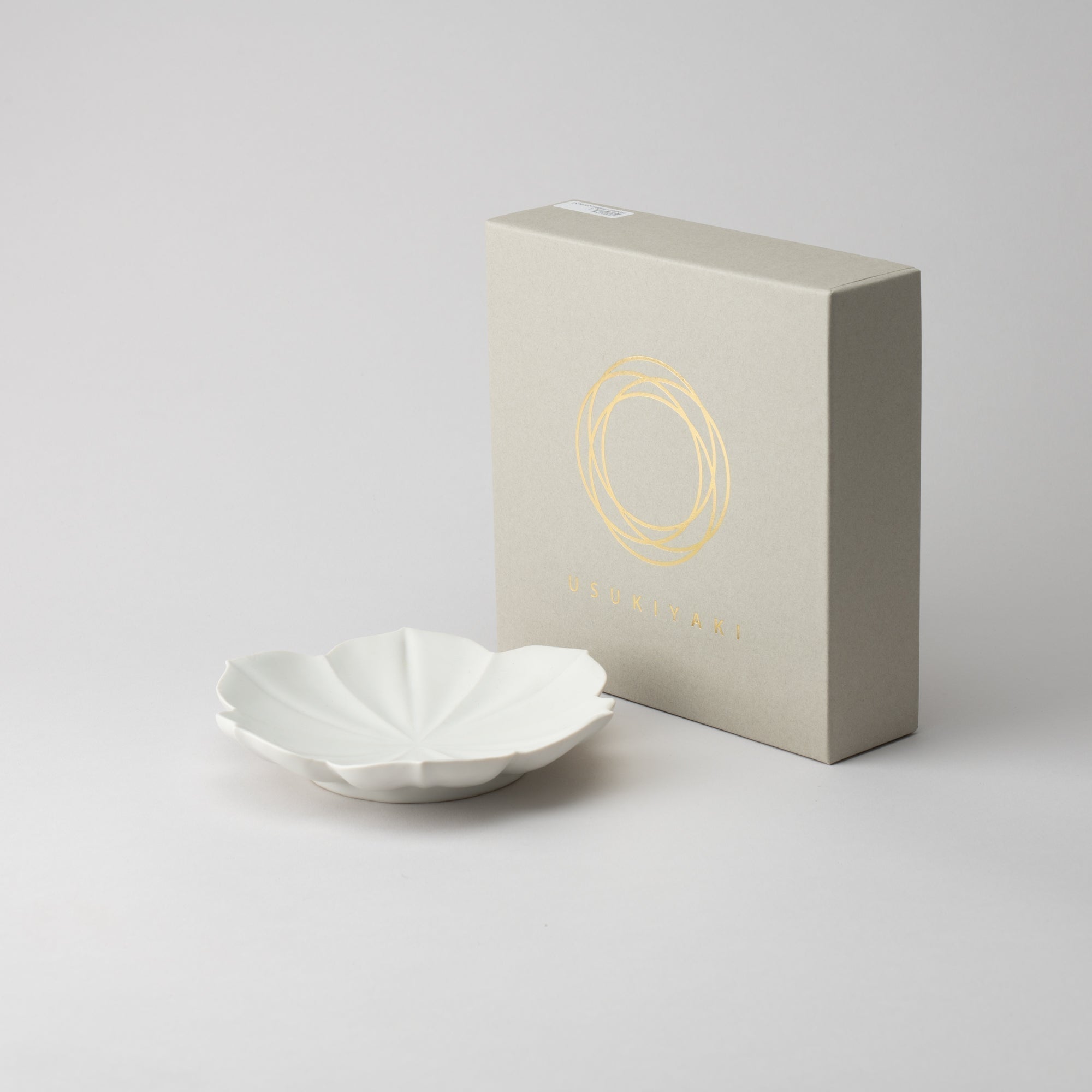 RYOUKA Lotus Petal Usuki Plate S - MUSUBI KILN - Quality Japanese Tableware and Gift