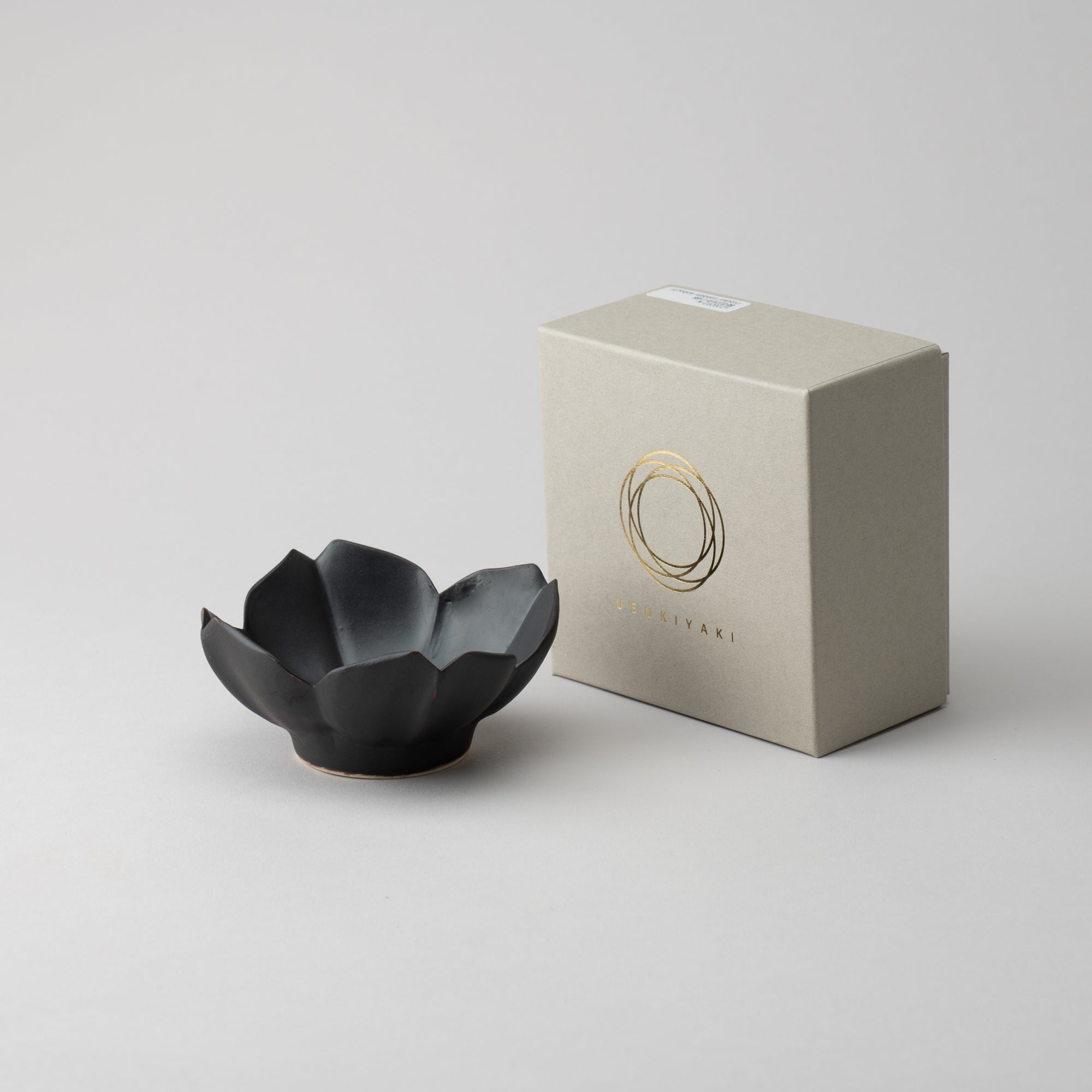 RYOUKA Usuki Four Petals Kobachi Small Bowl - MUSUBI KILN - Quality Japanese Tableware and Gift
