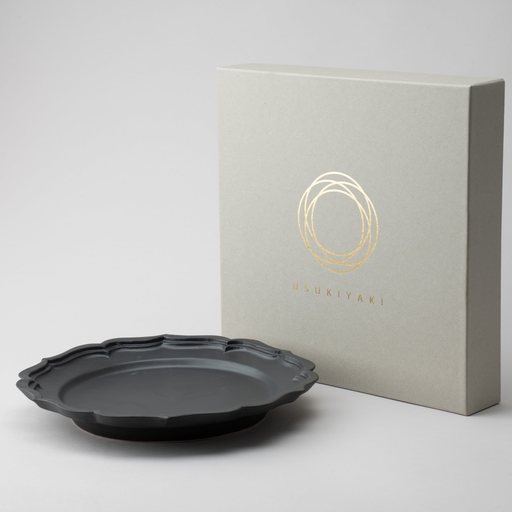 RYOUKA Usuki Rim Plate L - MUSUBI KILN - Quality Japanese Tableware and Gift