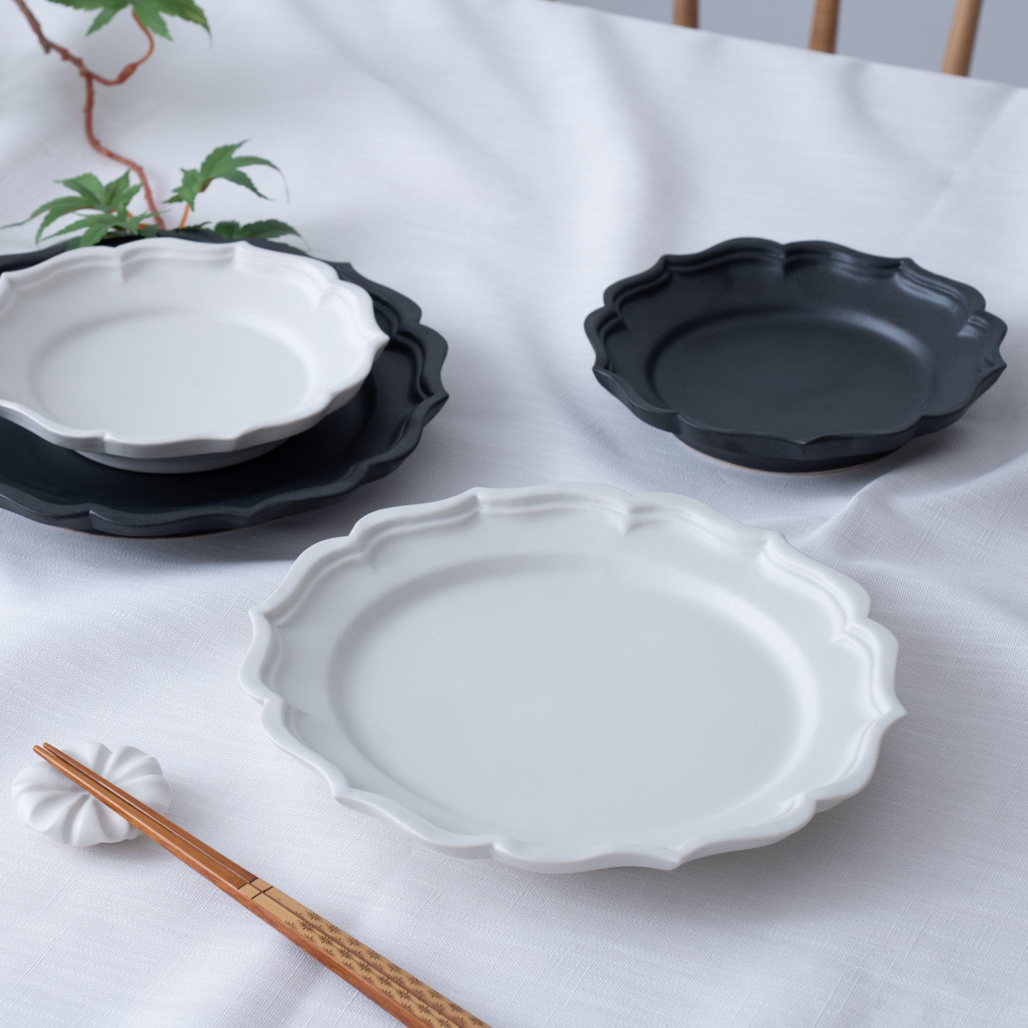 RYOUKA Usuki Rim Plate L - MUSUBI KILN - Quality Japanese Tableware and Gift