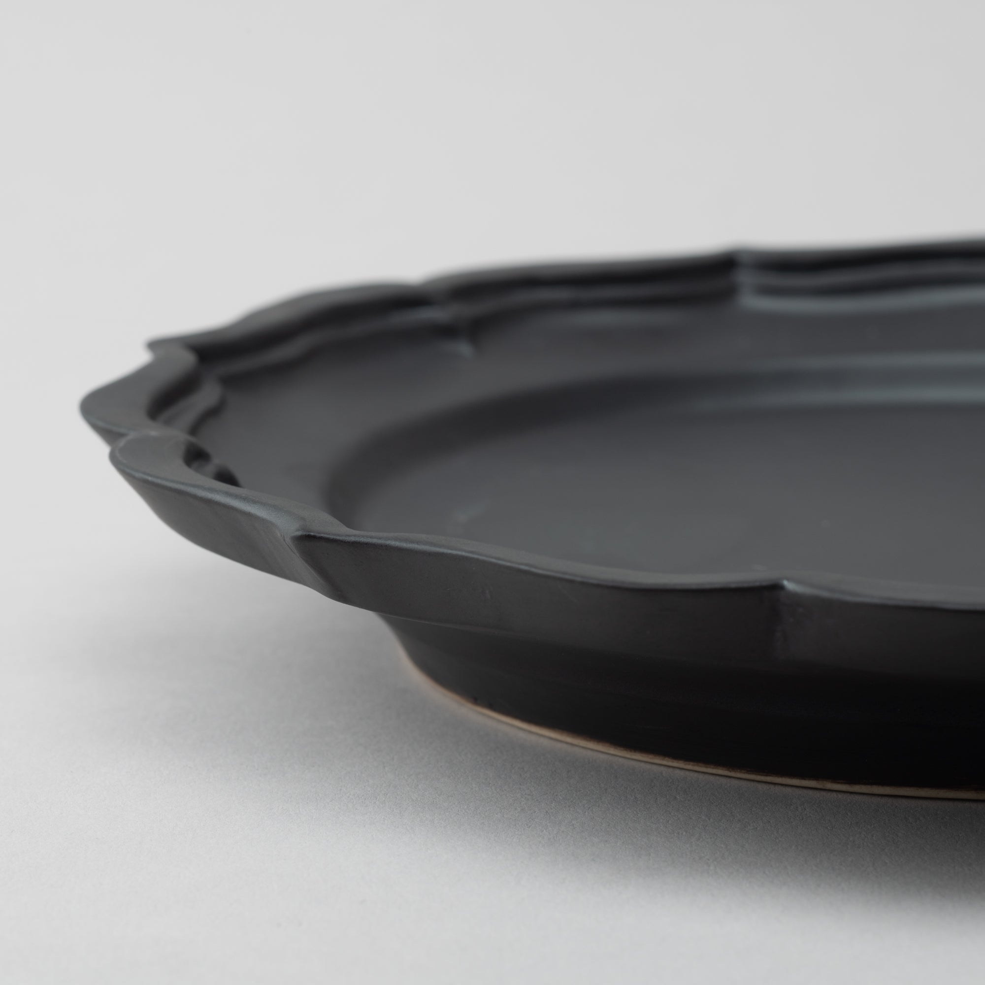 RYOUKA Usuki Rim Plate L - MUSUBI KILN - Quality Japanese Tableware and Gift