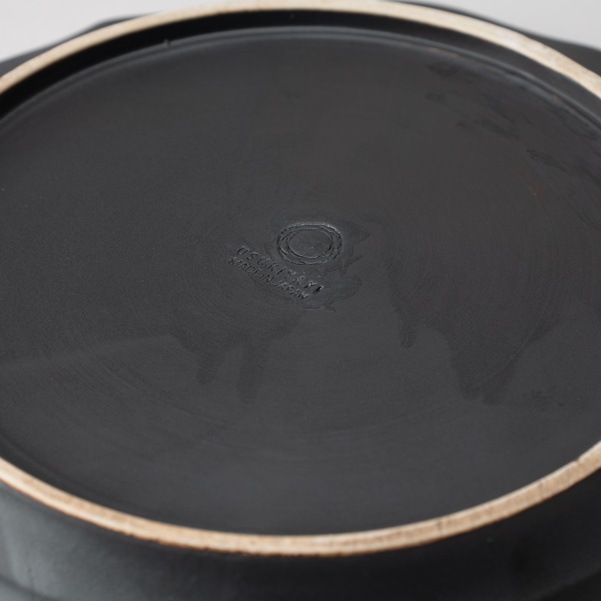 RYOUKA Usuki Rim Plate L - MUSUBI KILN - Quality Japanese Tableware and Gift