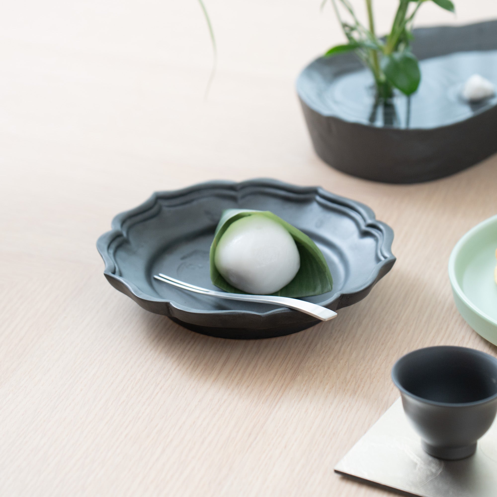 RYOUKA Usuki Rim Plate S - MUSUBI KILN - Quality Japanese Tableware and Gift