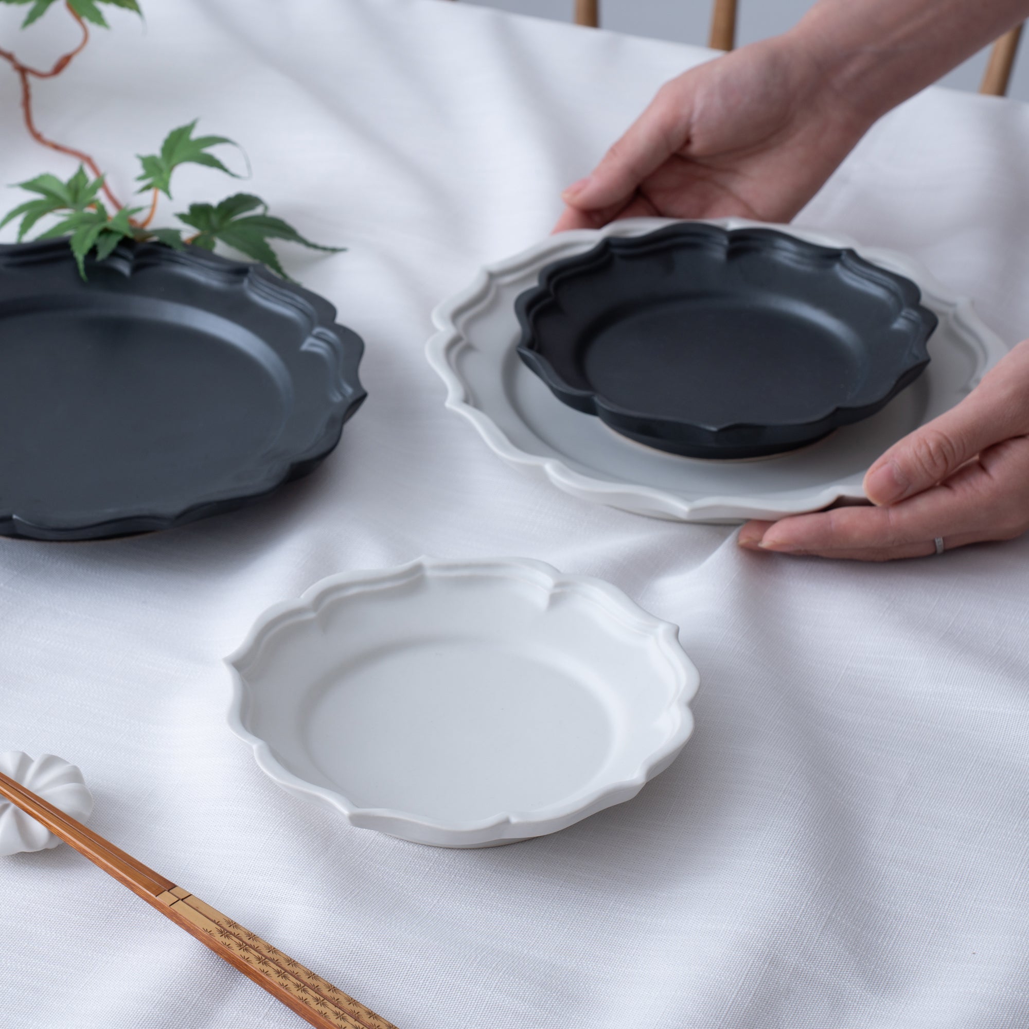 RYOUKA Usuki Rim Plate S - MUSUBI KILN - Quality Japanese Tableware and Gift