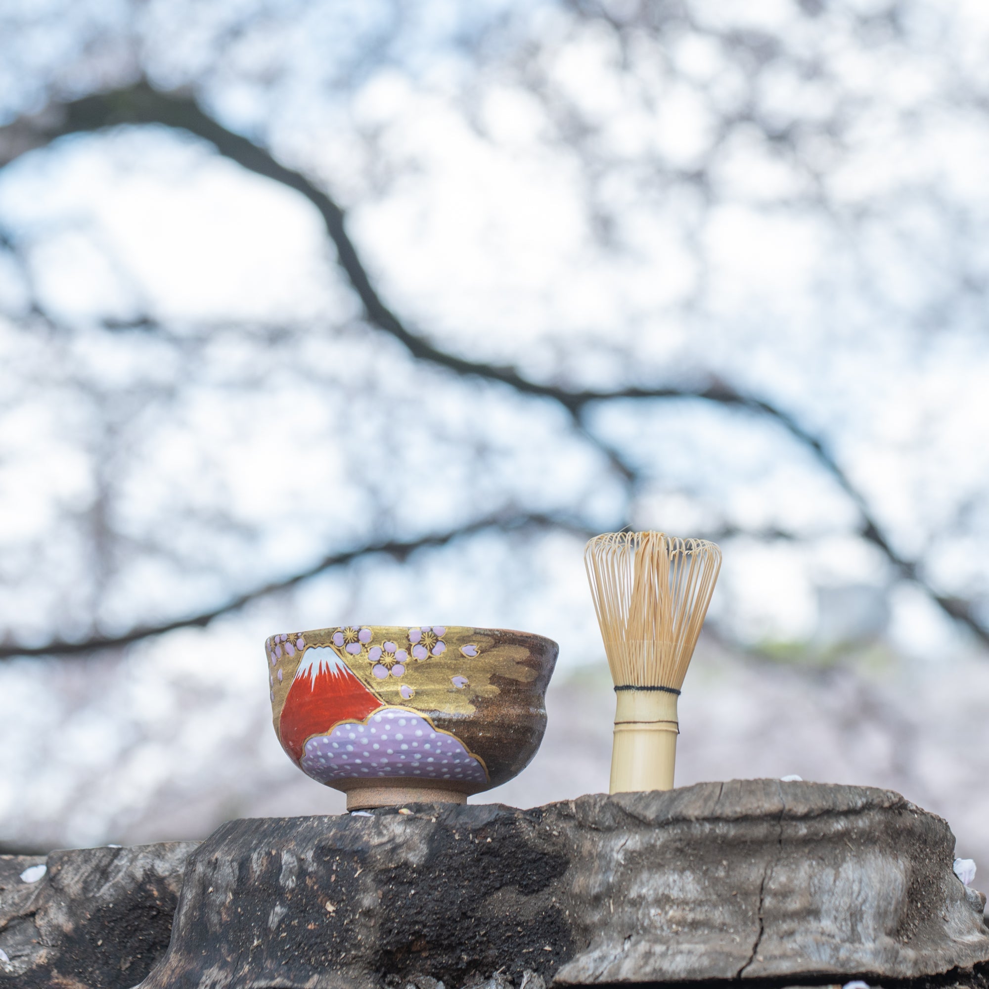 Sakura and Mt.Fuji Kutani Matcha Bowl Chawan - MUSUBI KILN - Quality Japanese Tableware and Gift