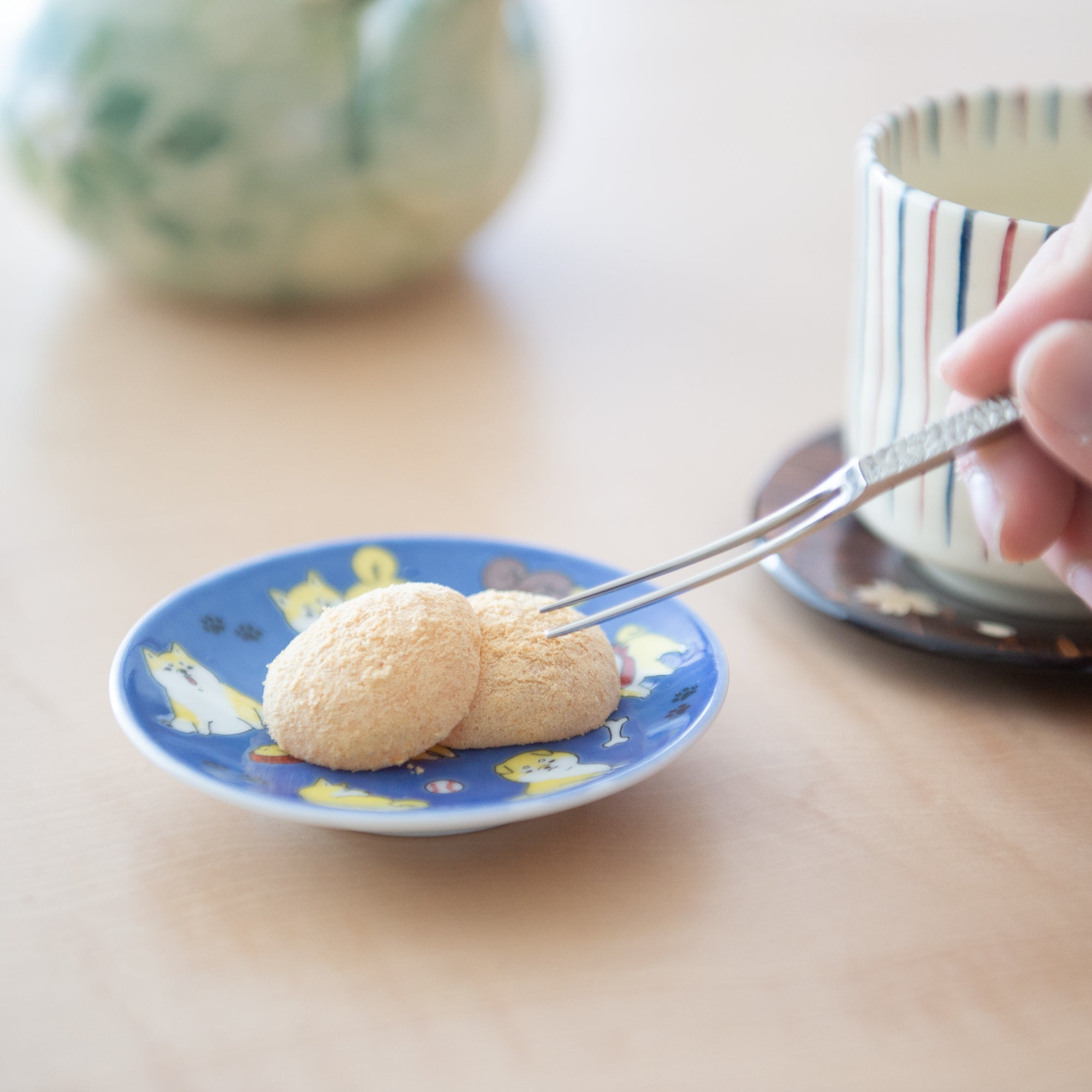 Seikou Kiln Shiba Inu Kutani Sauce Plate - MUSUBI KILN - Quality Japanese Tableware and Gift