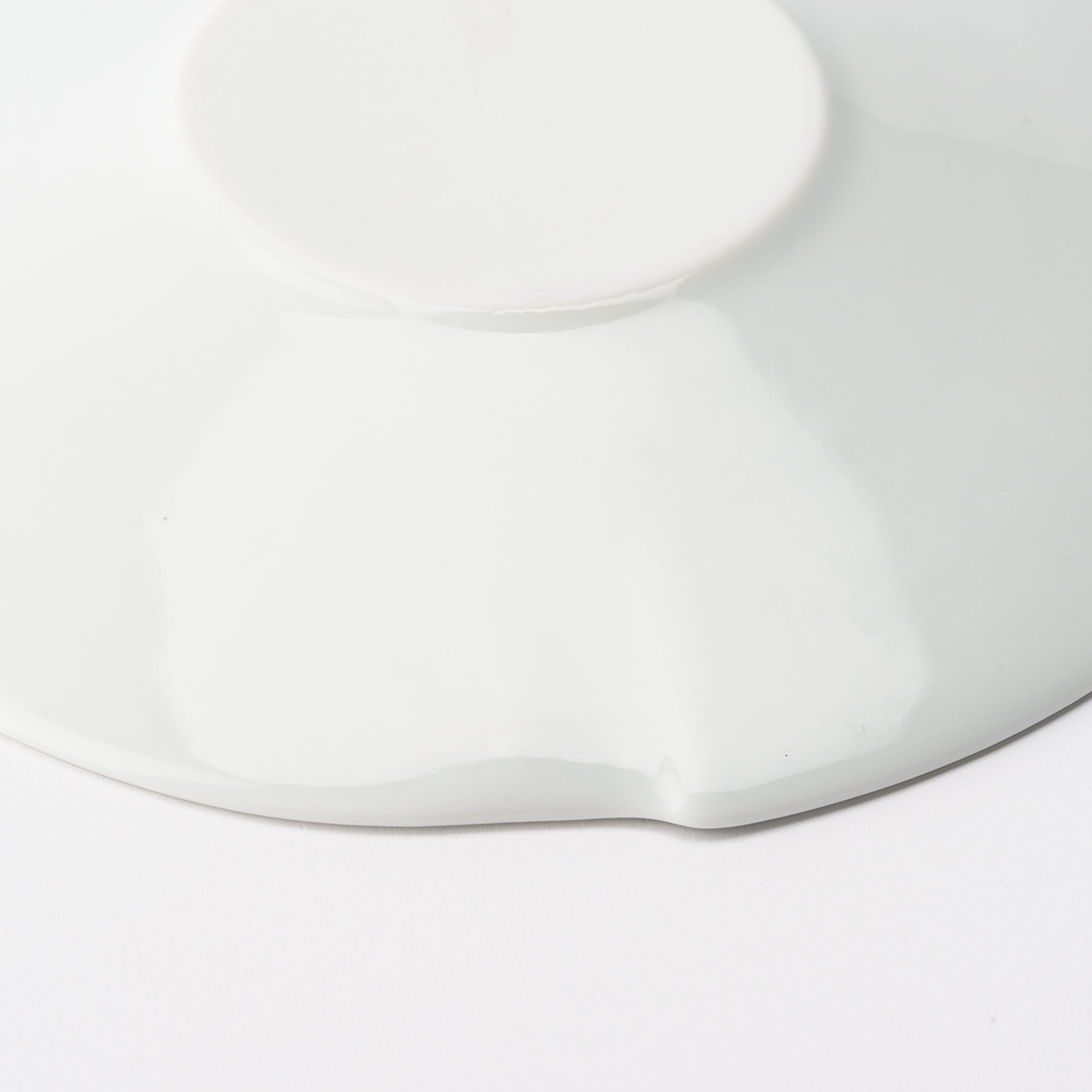 SINGAMA Leaf Vein Pattern Seto Ware Plate 21in - MUSUBI KILN - Quality Japanese Tableware and Gift