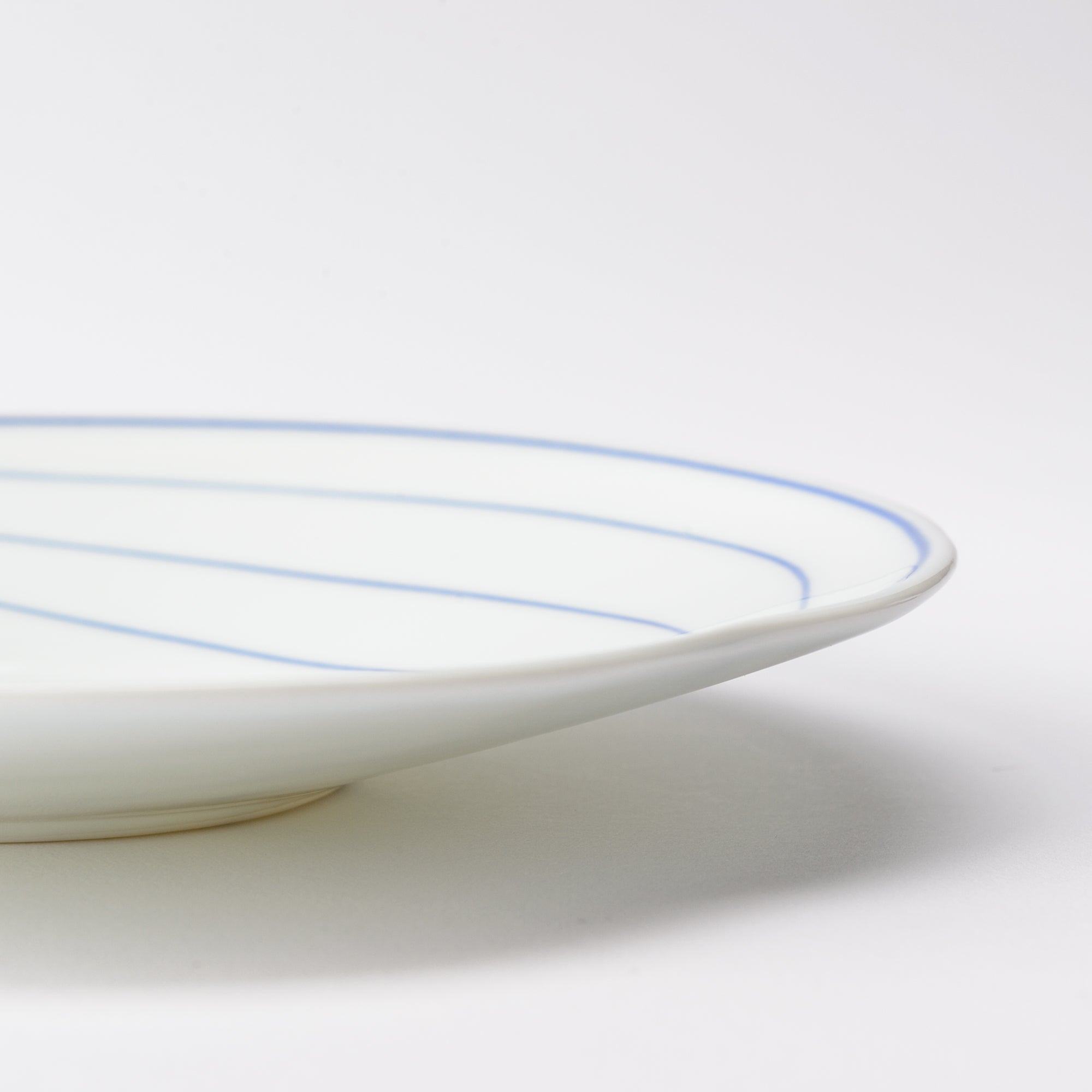 SINGAMA Leaf Vein Pattern Seto Ware Plate 21in - MUSUBI KILN - Quality Japanese Tableware and Gift