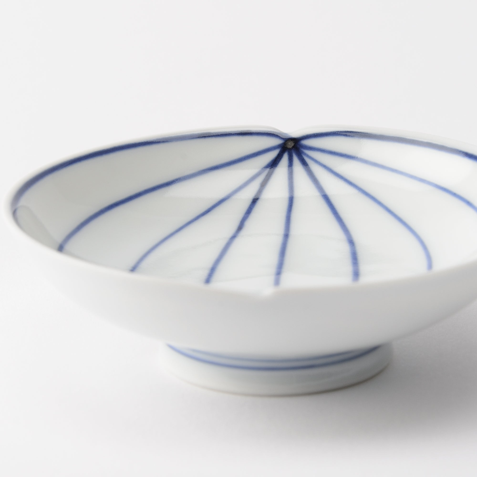 SINGAMA Leaf Vein Pattern Seto Ware Sauce Plate - MUSUBI KILN - Quality Japanese Tableware and Gift