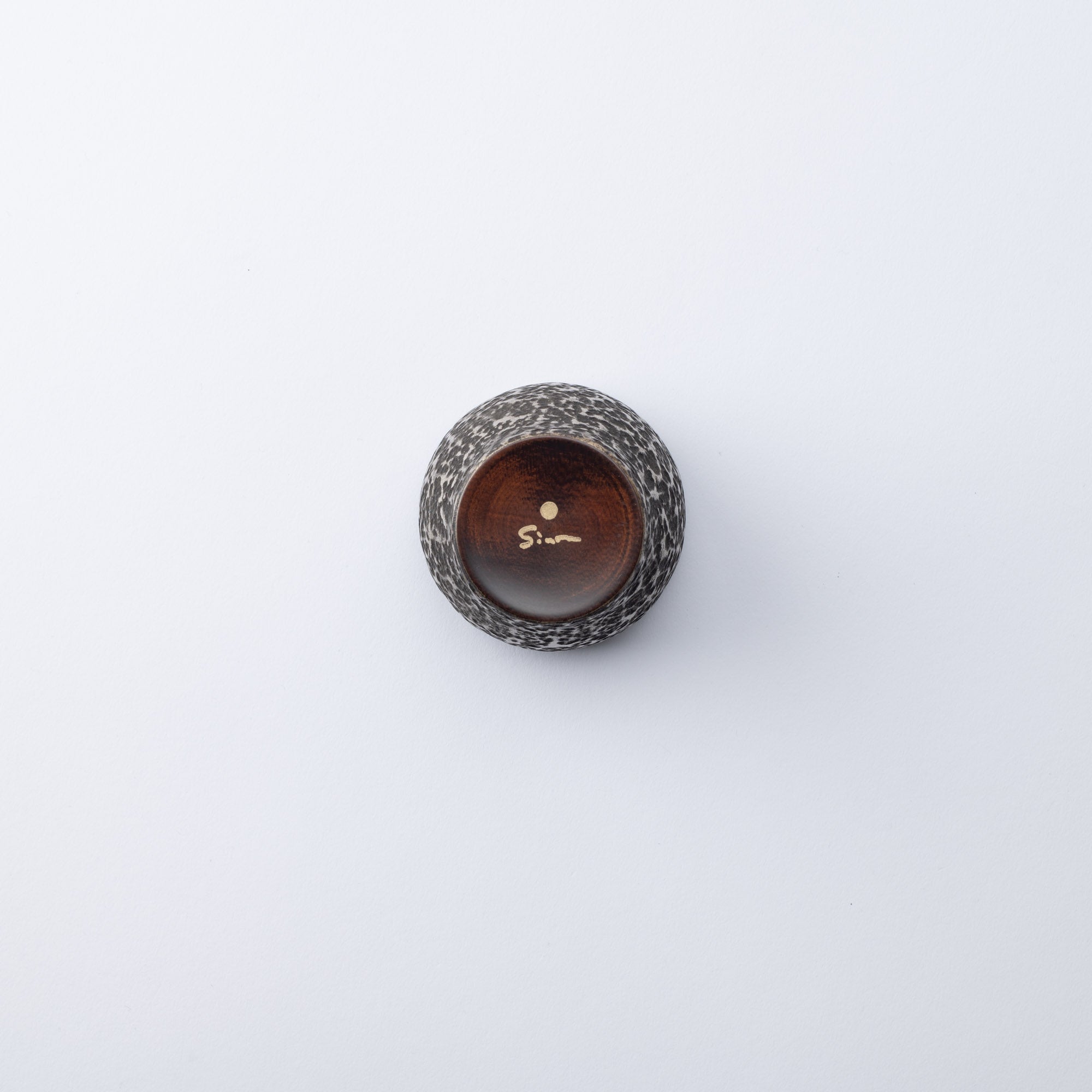 Sinra Nishiki Kagawa Lacquerware Guinomi Sake Cup - MUSUBI KILN - Quality Japanese Tableware and Gift