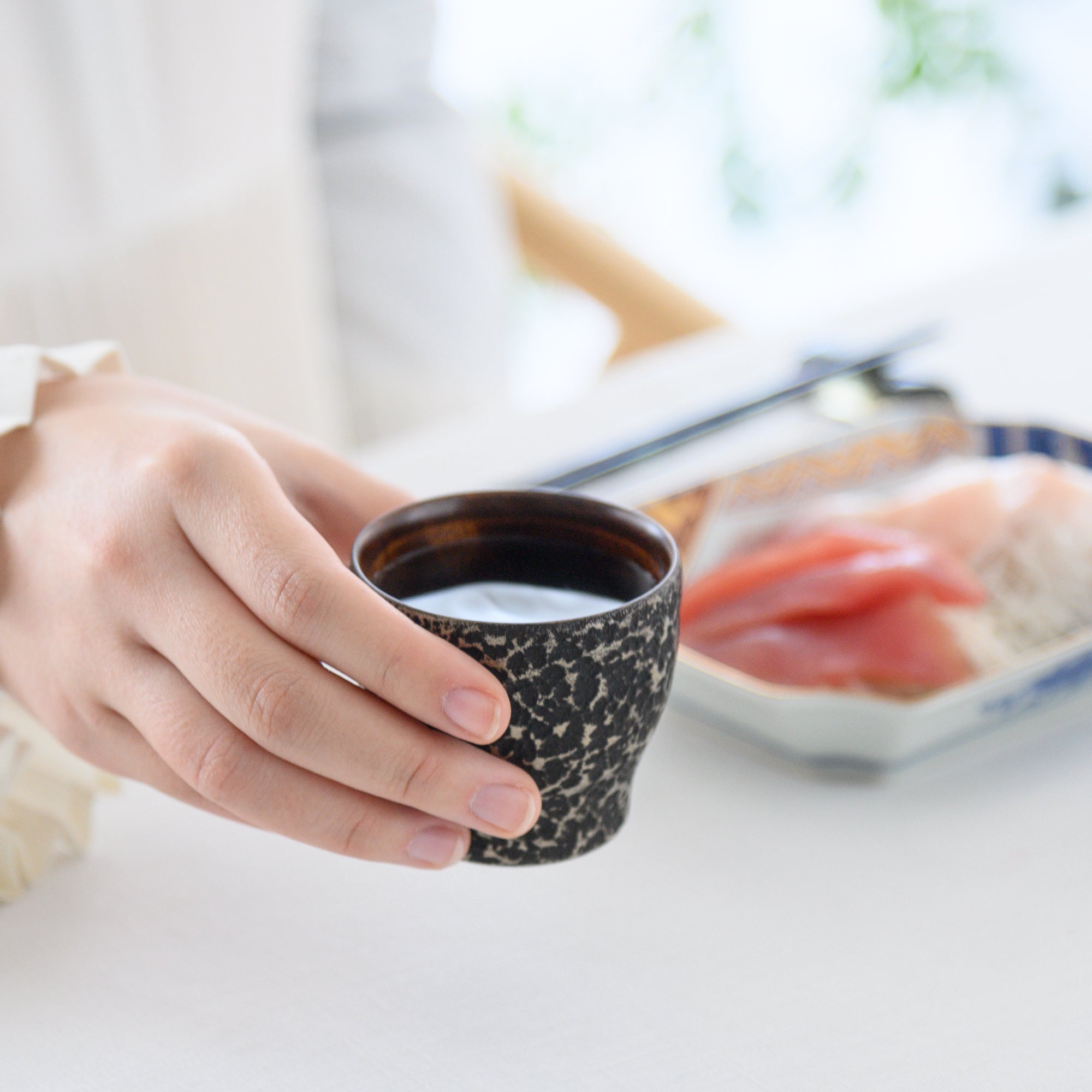 Sinra Nishiki Kagawa Lacquerware Guinomi Sake Cup - MUSUBI KILN - Quality Japanese Tableware and Gift
