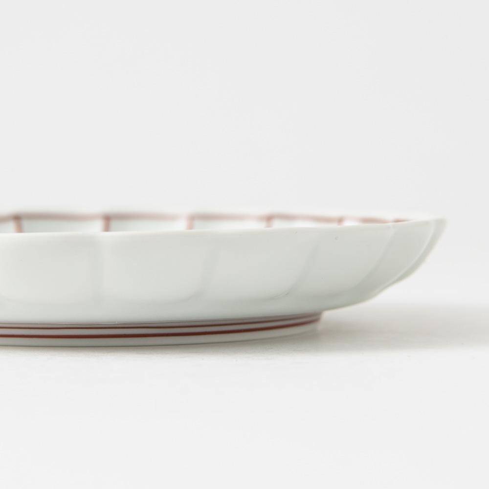 Soramoe Red Chrysanthemum Hasami Round Plate(5.90in) - MUSUBI KILN - Quality Japanese Tableware and Gift