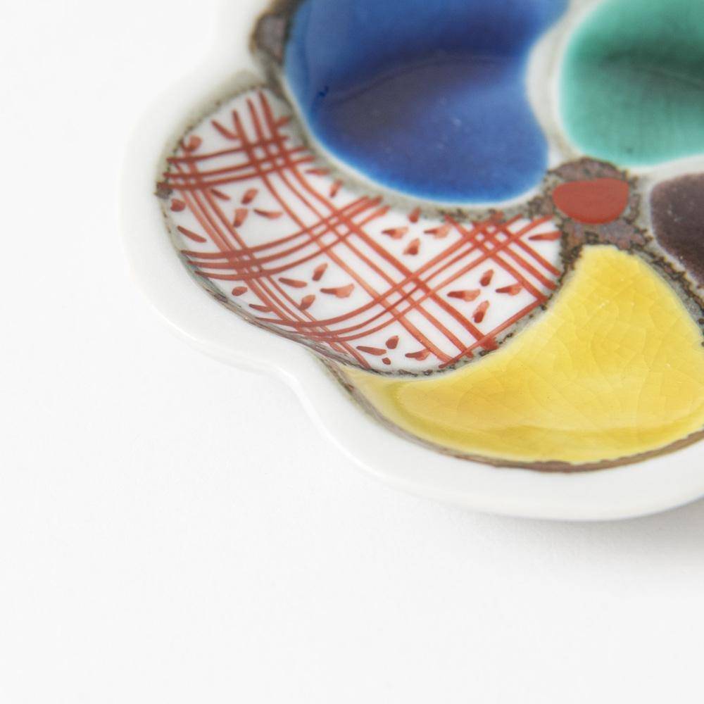Soukyu Kiln Plum Flower Kutani Sauce Plate - MUSUBI KILN - Quality Japanese Tableware and Gift
