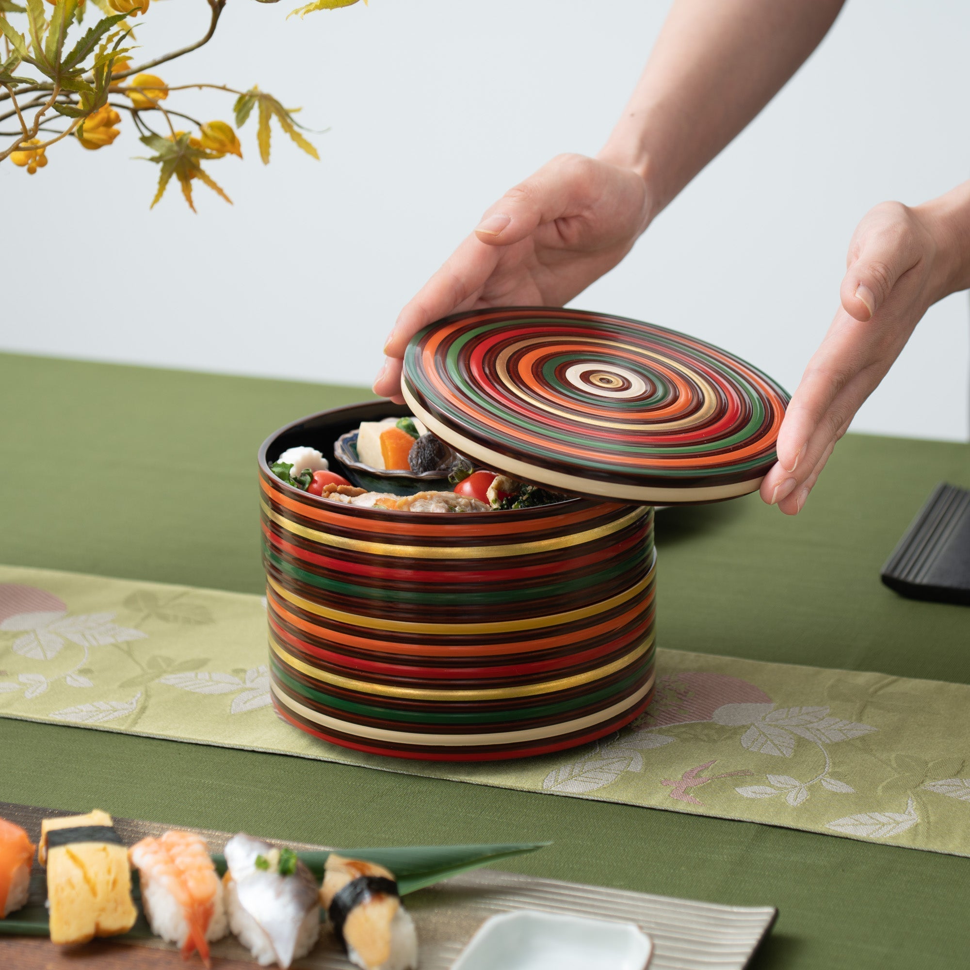 Spinning Top Yamanaka Lacquerware Two Tiers Round Jubako Bento Box - MUSUBI KILN - Quality Japanese Tableware and Gift