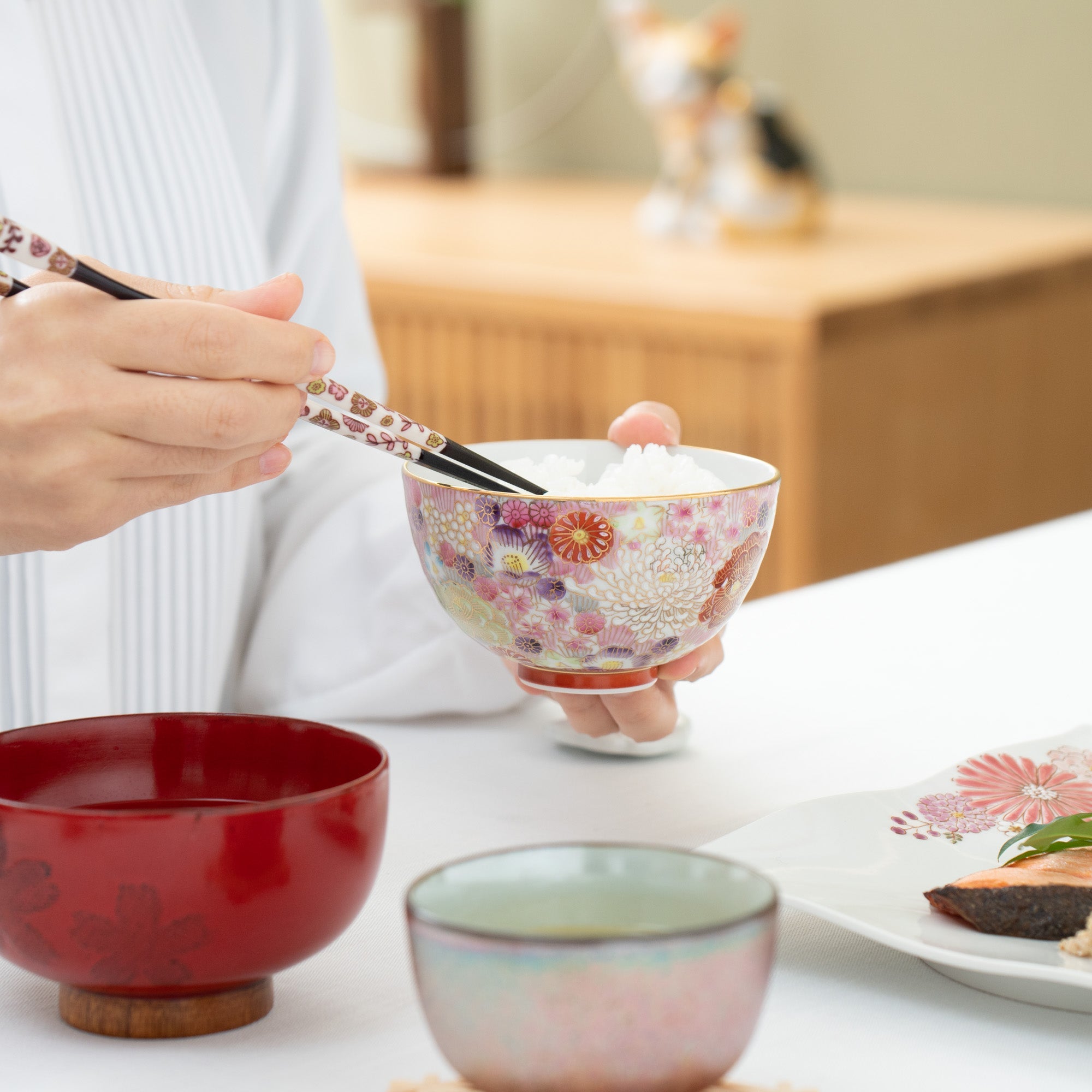 Taishi Kiln Hanazume Kutani Hanazume Japanese Rice Bowl - MUSUBI KILN - Quality Japanese Tableware and Gift