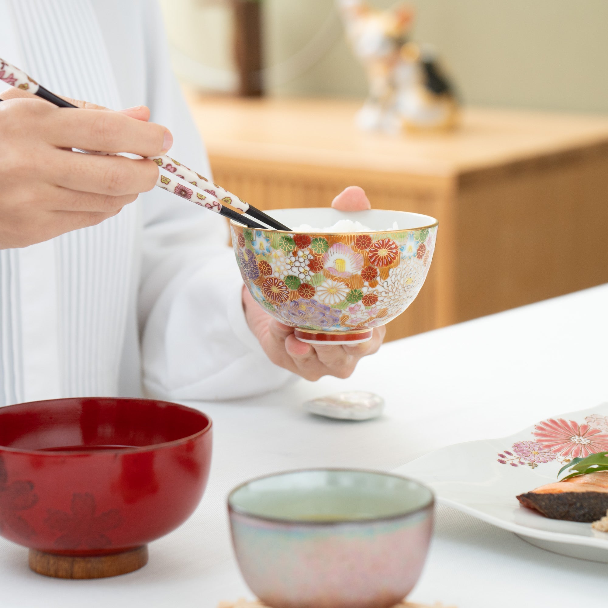 Taishi Kiln Hanazume Kutani Hanazume Japanese Rice Bowl - MUSUBI KILN - Quality Japanese Tableware and Gift