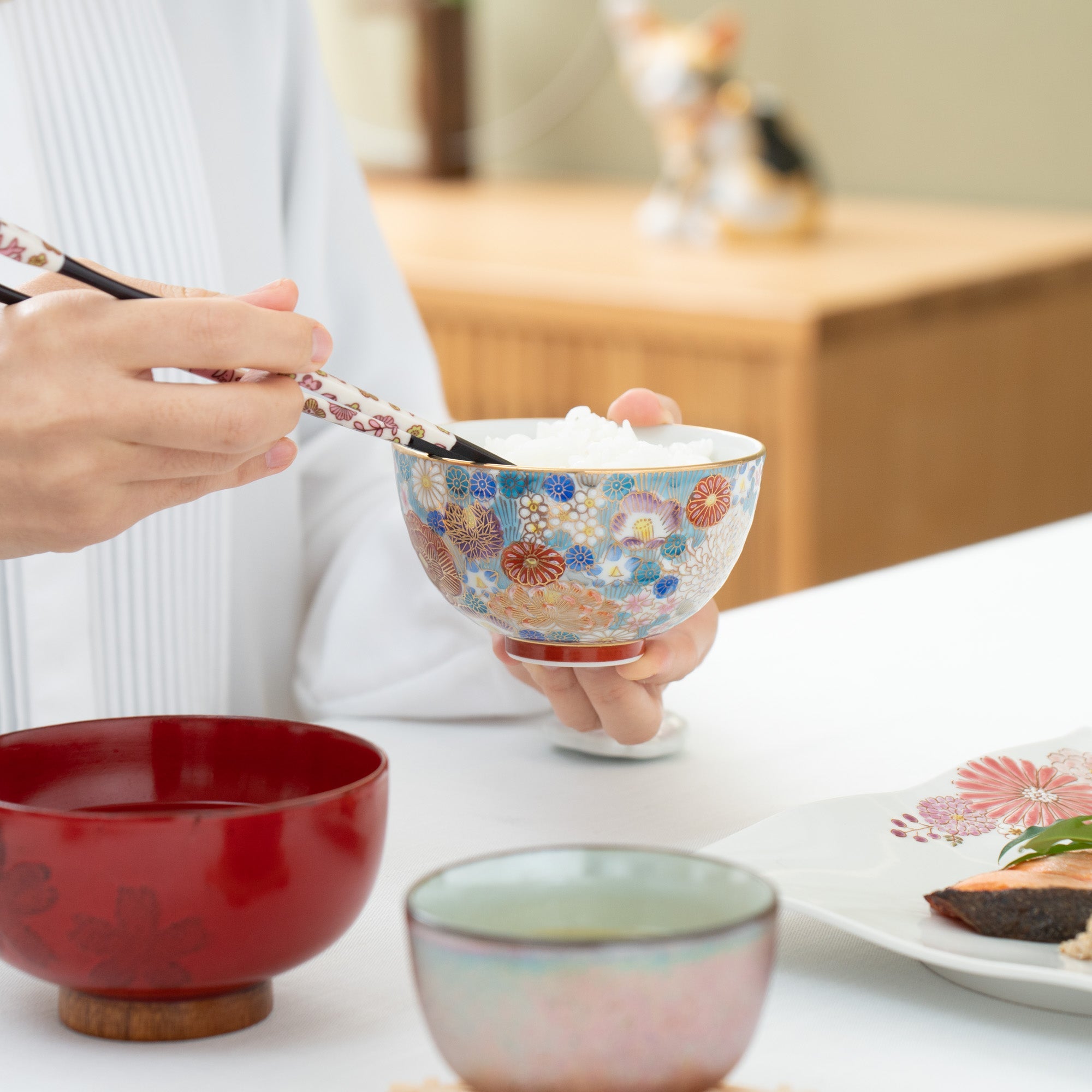 Taishi Kiln Hanazume Kutani Hanazume Japanese Rice Bowl - MUSUBI KILN - Quality Japanese Tableware and Gift