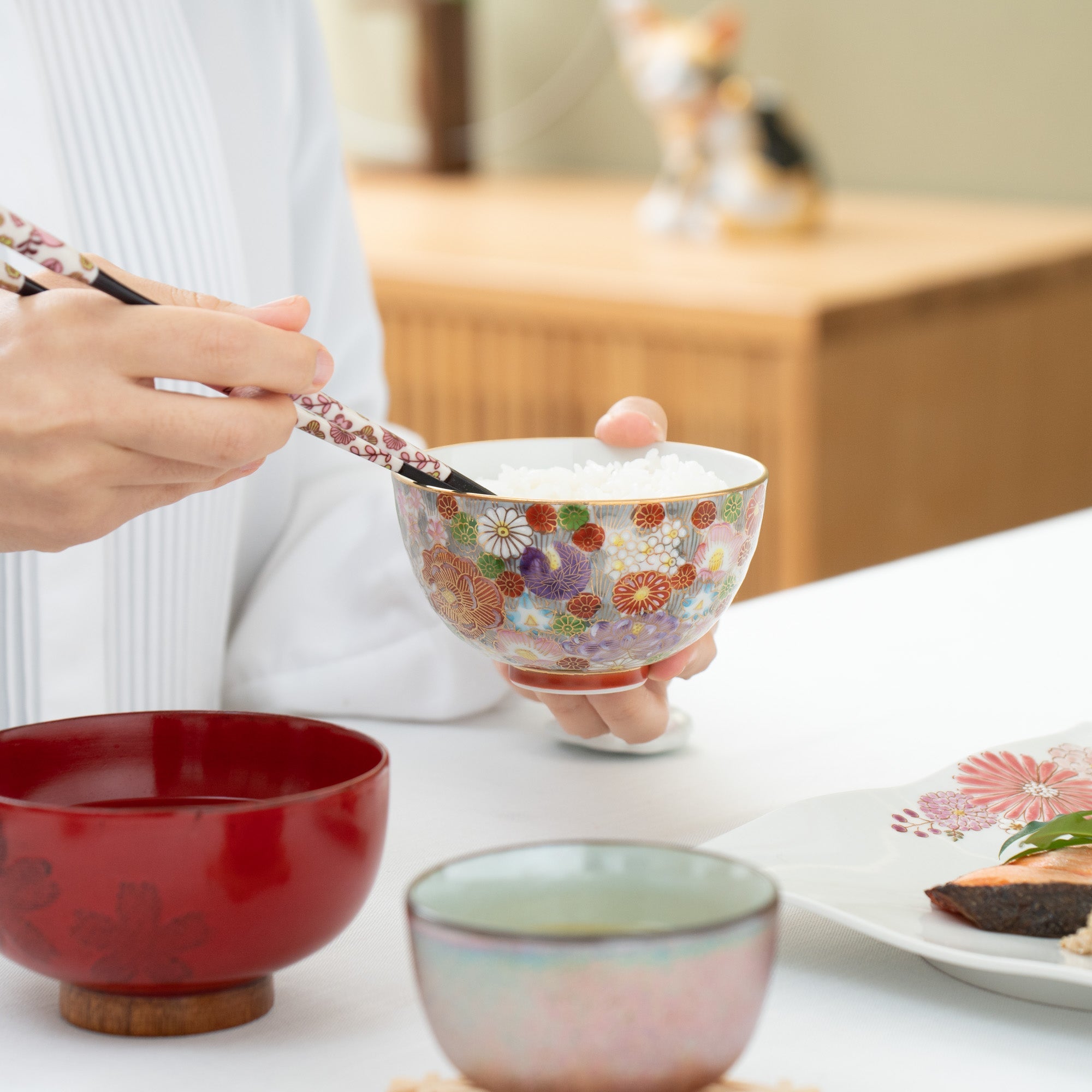 Taishi Kiln Hanazume Kutani Hanazume Japanese Rice Bowl - MUSUBI KILN - Quality Japanese Tableware and Gift