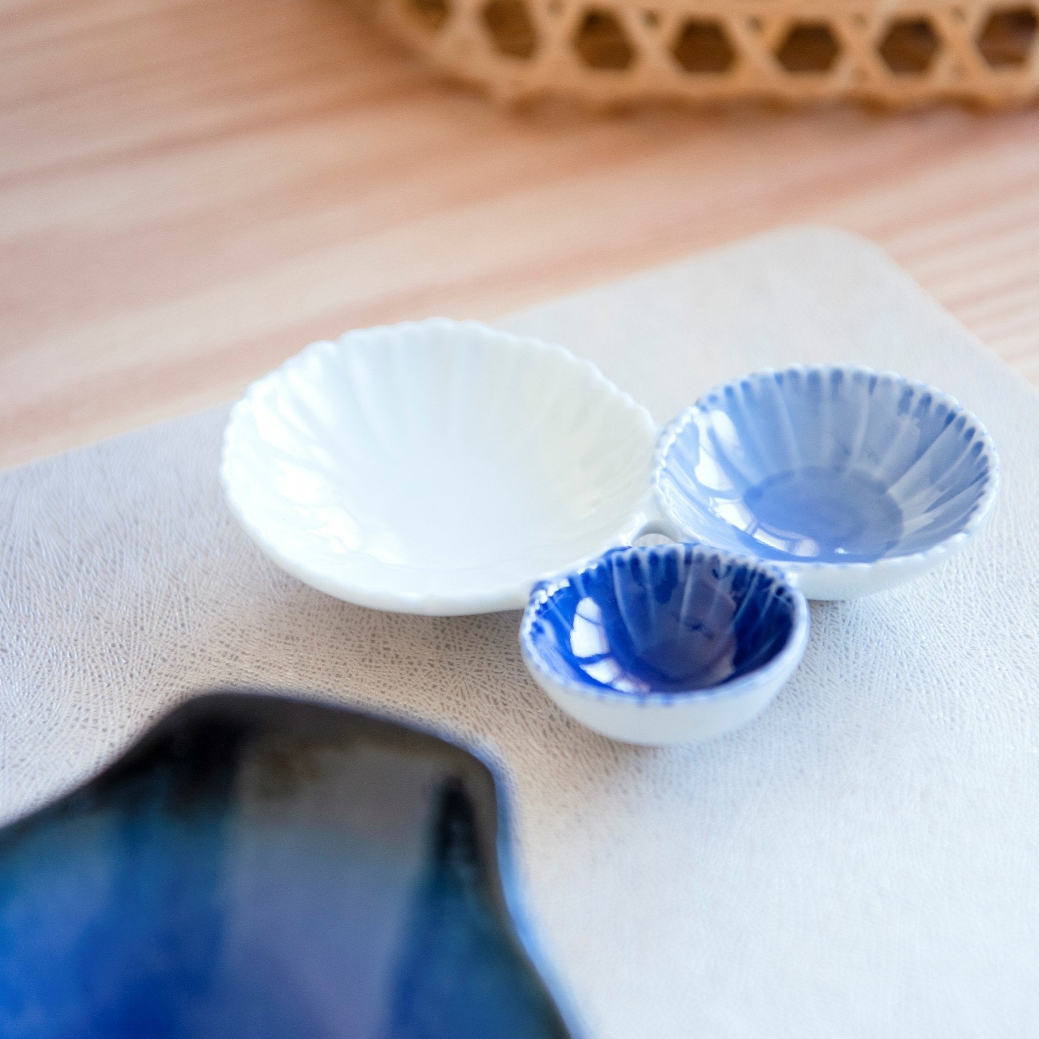 Three Chrysanthemums Hasami Sauce Plate - MUSUBI KILN - Quality Japanese Tableware and Gift