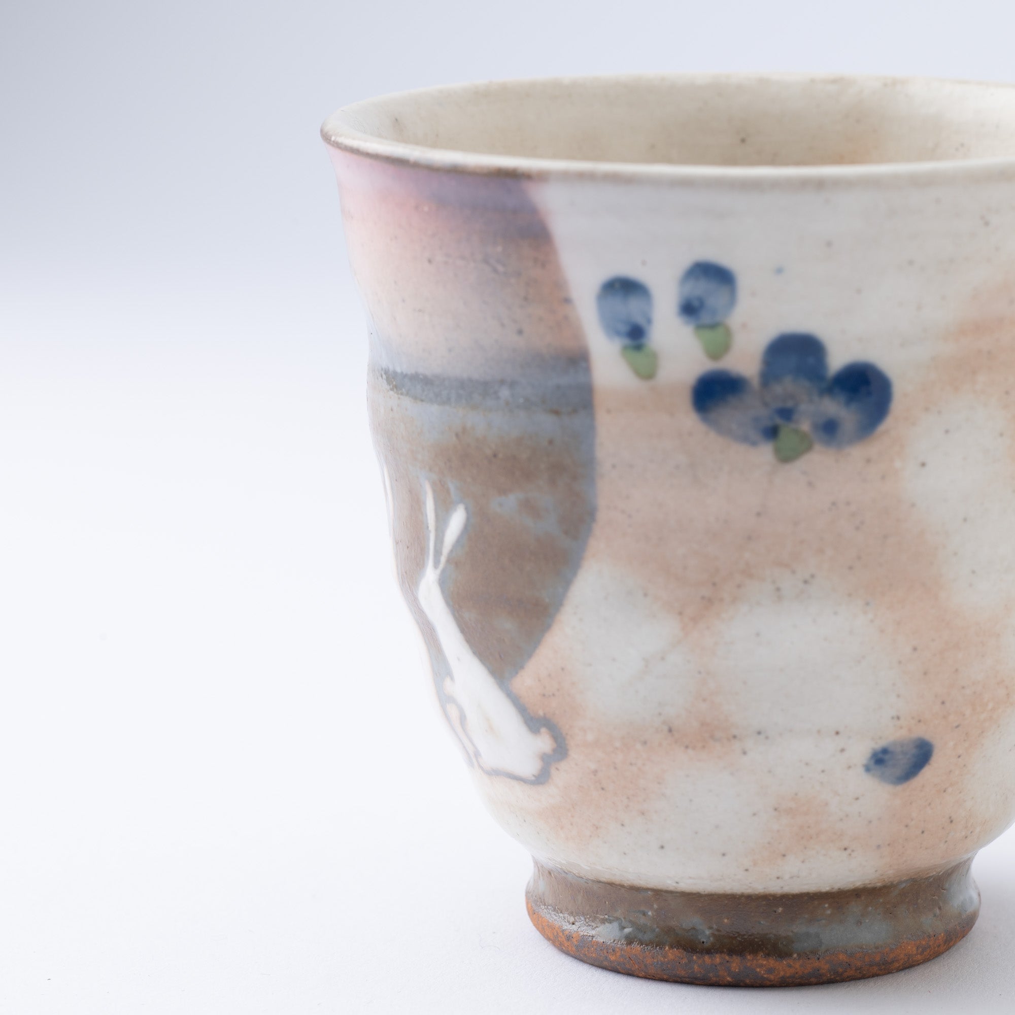 Tougen Kiln Rabbit Hasami Yunomi Japanese Teacup - MUSUBI KILN - Quality Japanese Tableware and Gift