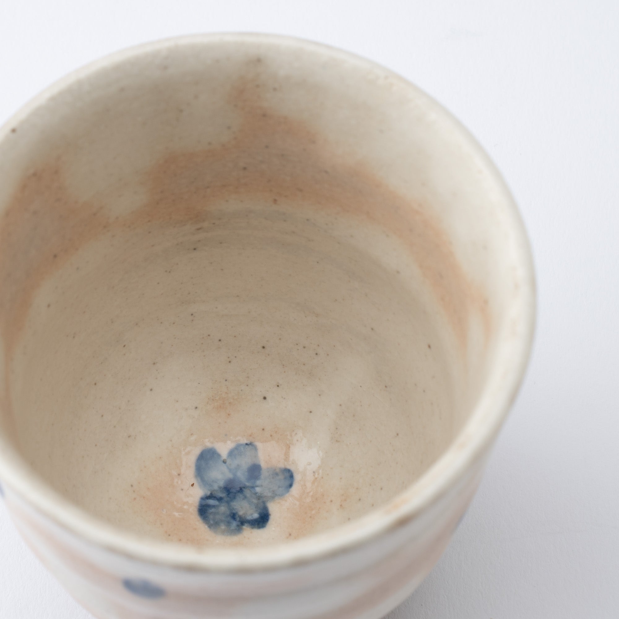 Tougen Kiln Rabbit Hasami Yunomi Japanese Teacup - MUSUBI KILN - Quality Japanese Tableware and Gift